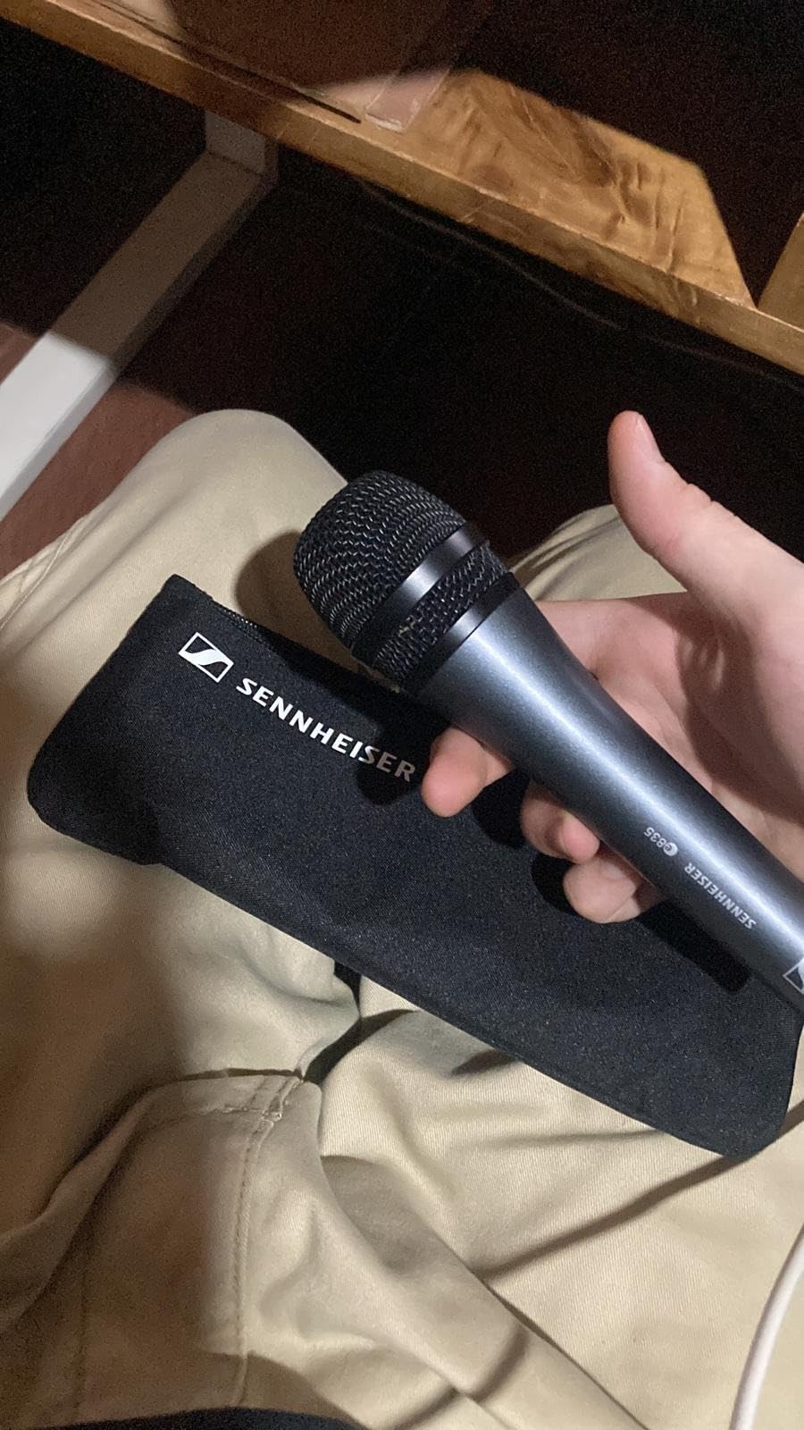 Sennheiser Professional E 835 Dynamic Cardioid Vocal Microphone | Cardioid dynamic microphone with XLR connector and MZQ 800 clip for vocals, stage performance and live sound customer photo 2