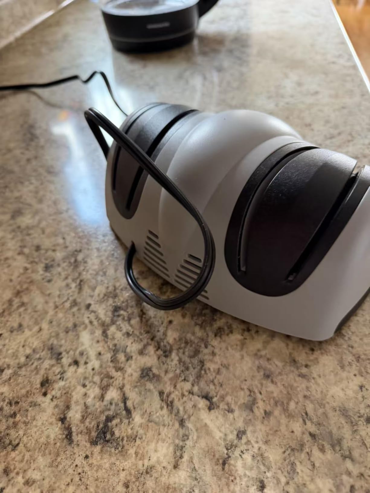 Presto 08800 EverSharp Electric Knife Sharpener customer photo 1
