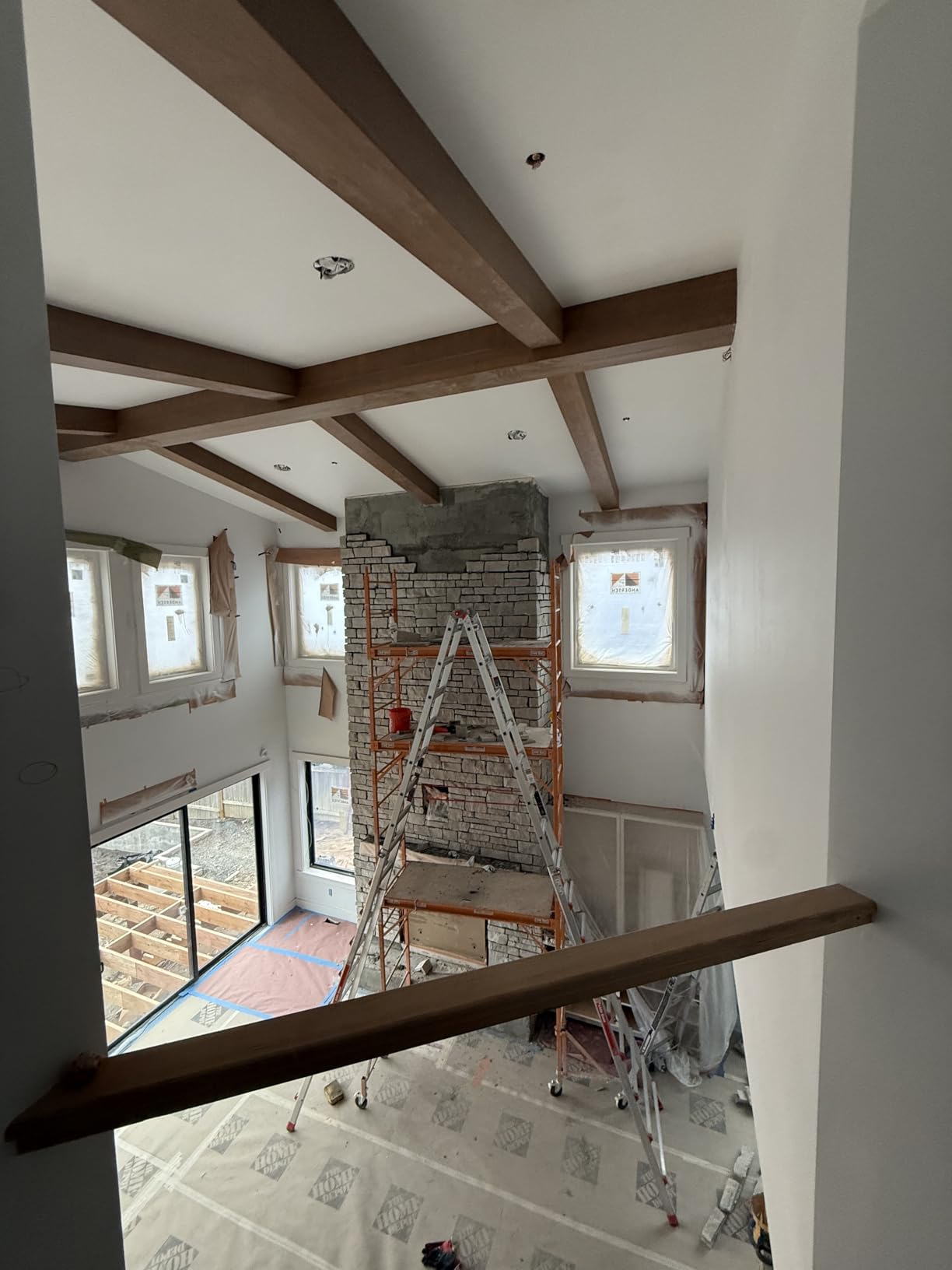 Little Giant Ladders Skyscraper M17, Adjustable Step Ladder, 9-17 Ft, Aluminum, 300 lb Load Capacity, Type 1A Extra Heavy Duty, 20.7-Ft Reach (10110) customer photo 2