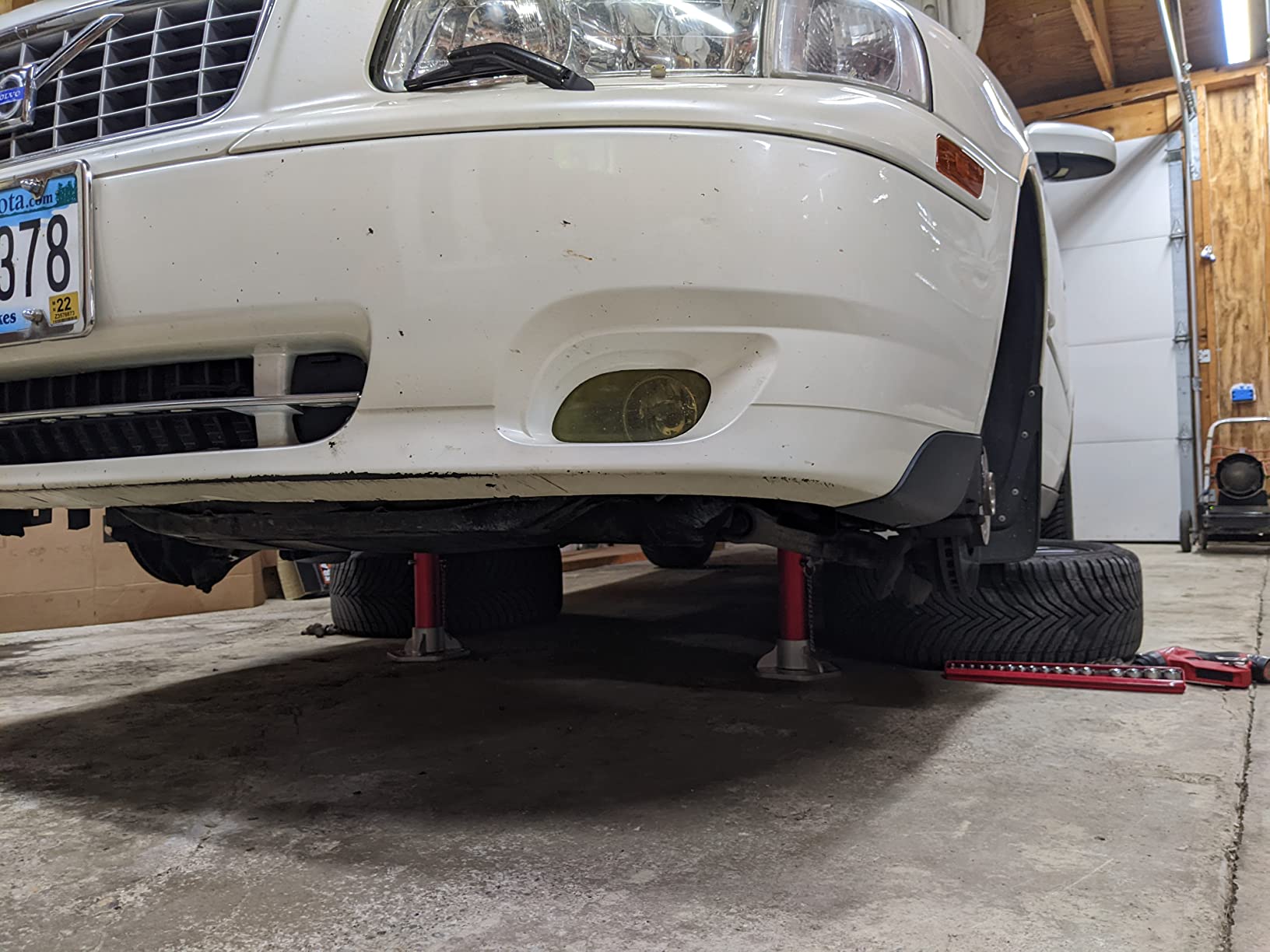 BIG RED T43004 Torin Aluminum Jack Stands with Locking Support Pins: 3 Ton (6,000 lb) Capacity, Red/Silver, 1 Pair customer photo 1