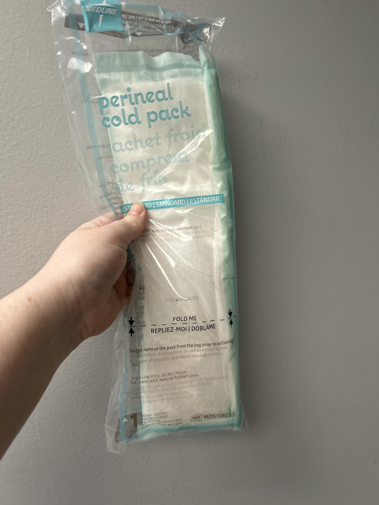 Medline Perineal Cold Packs for Postpartum Care (24 Count) Each Absorbent Pad is 4.5