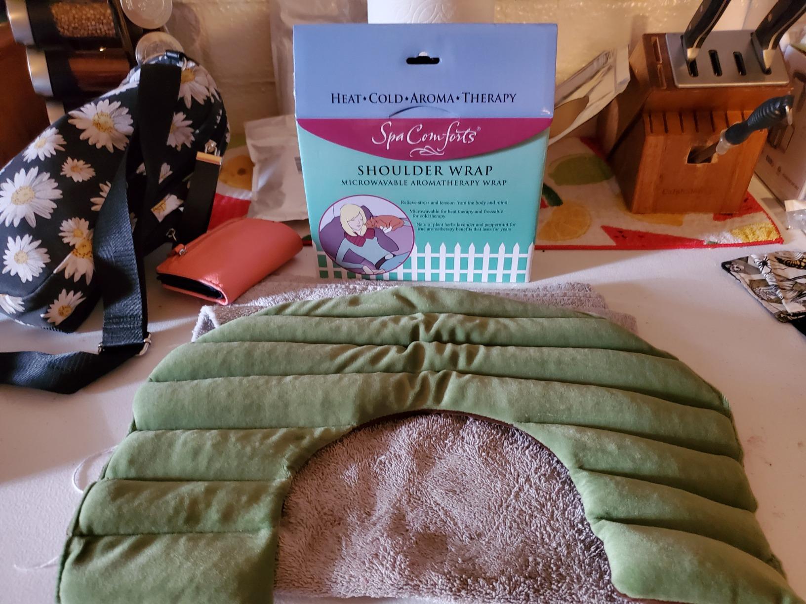 DreamTime Hot or Cold Neck Wrap, Microwaveable Heating Pad for Shoulders, Calming Lavender and Peppermint Aromatherapy, Freeze to Soothe Pain, Soft Silky Spa Pillow customer photo 2