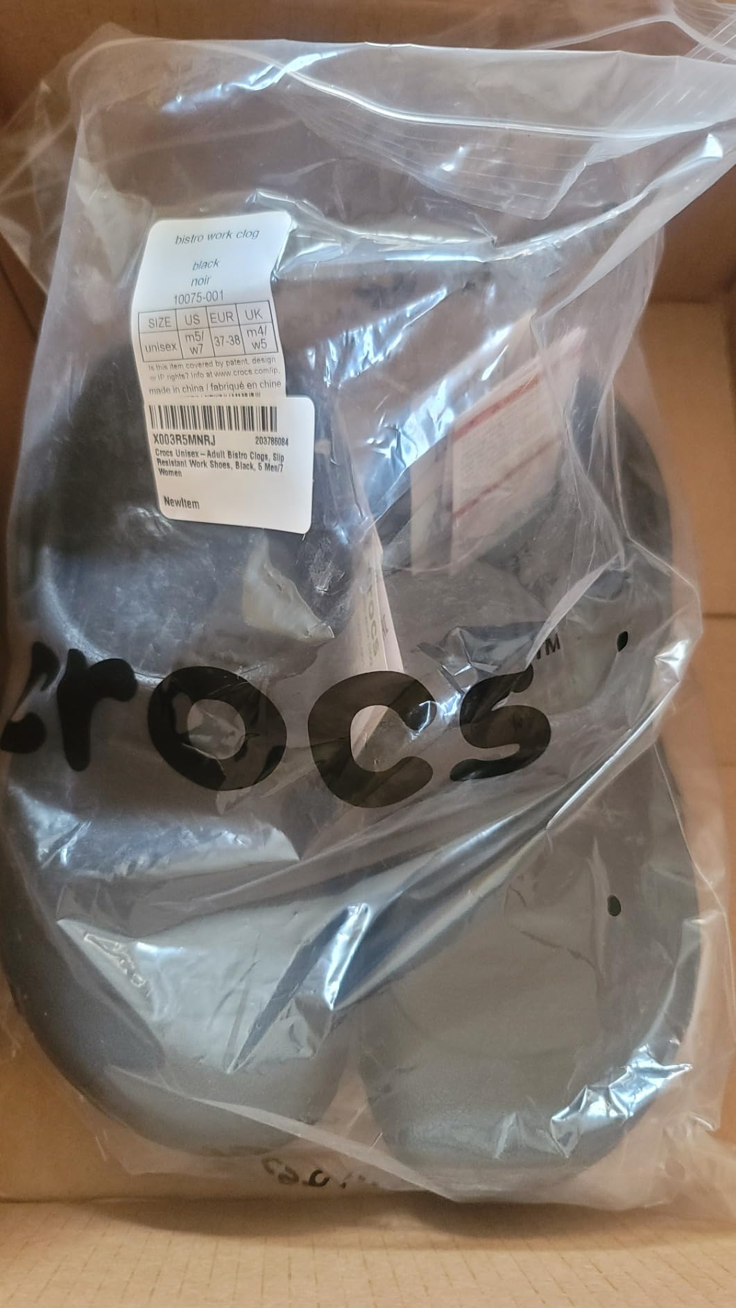 Crocs Unisex-Adult Bistro Work Clogs, Enclosed Toe, Slip Resistant Shoes | All Day Comfort at Work, Slip Resistant, Healthcare, Hospitality, Food Service Workers, Easy to Wipe Clean, ASTM Certified customer photo 2