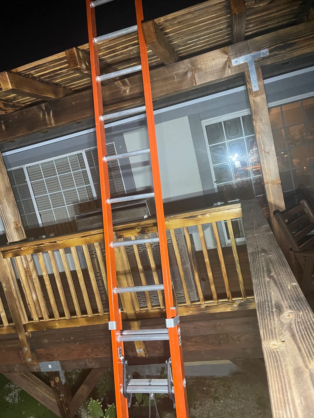 Louisville Ladder 24-foot Fiberglass Extension Ladder, 300-Pound Load Capacity, Type IA, FE3224 customer photo 1