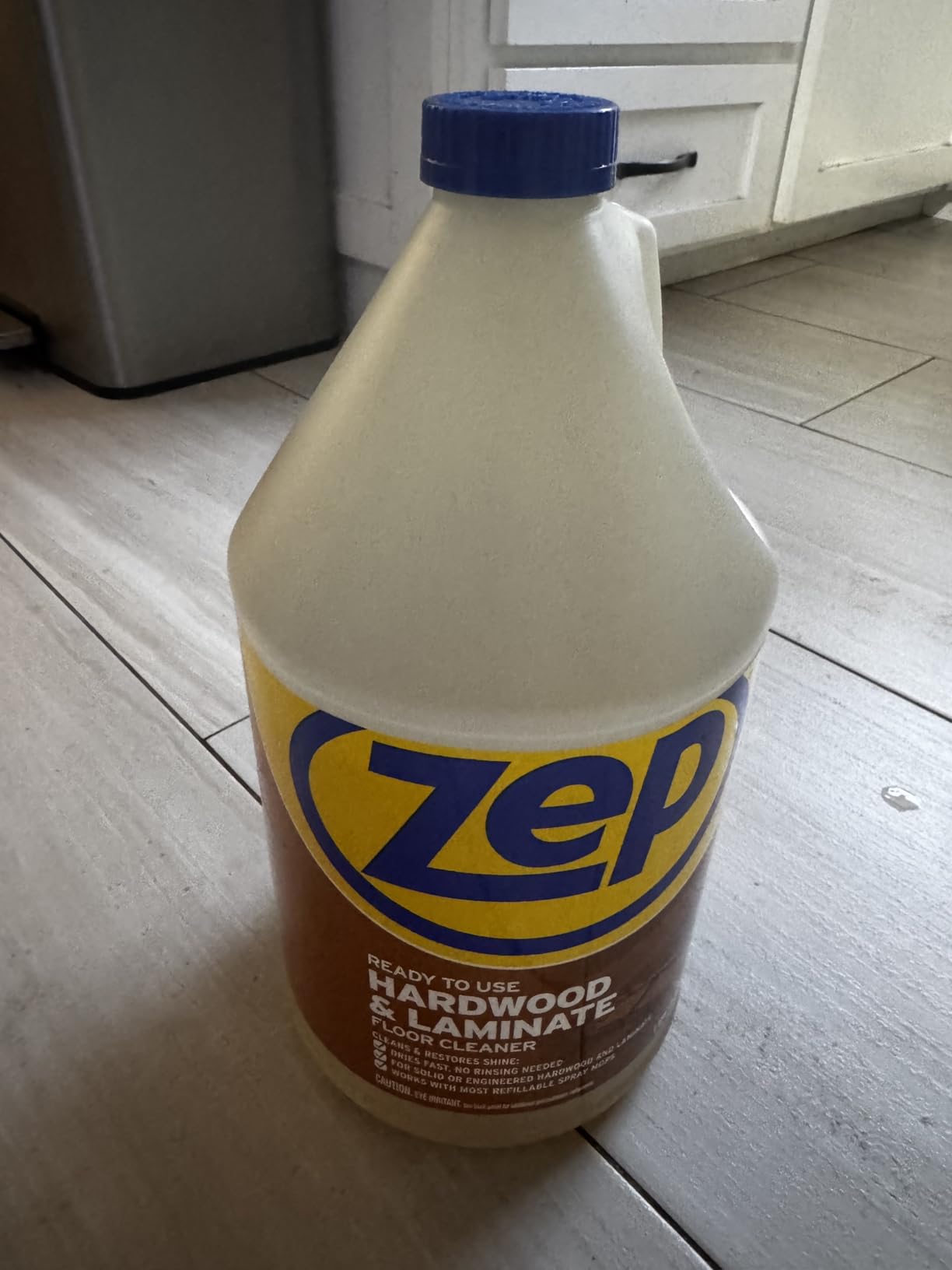 ZEP Ready-to-Use Hardwood and Laminate Floor Cleaner, Clear customer photo 1