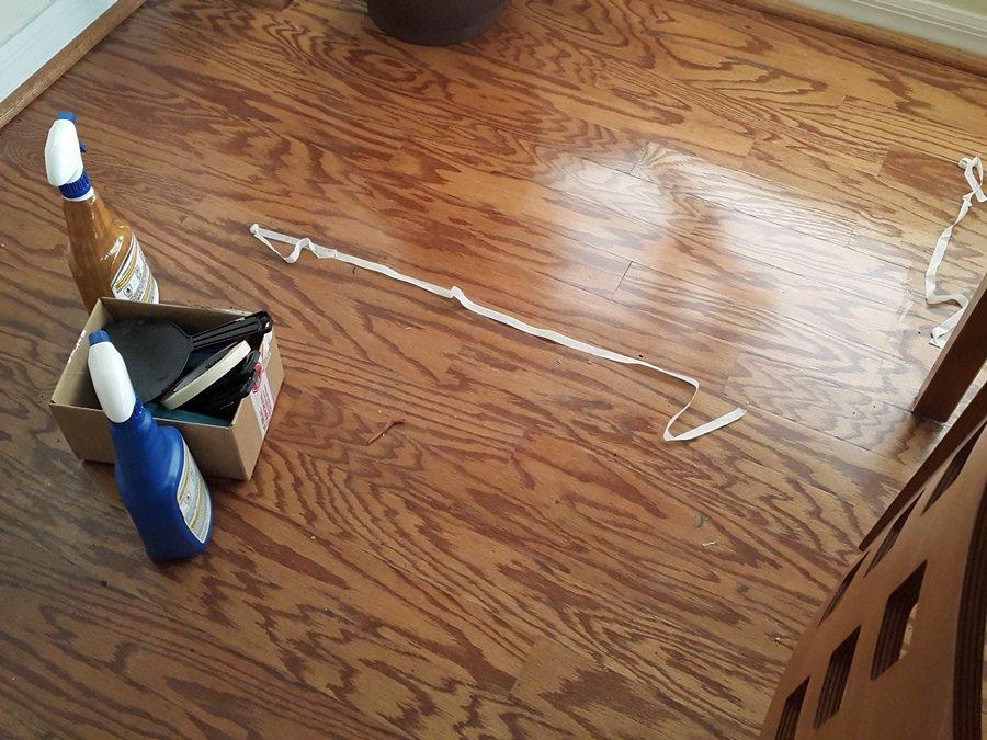 Zep ZUHLF32 Hardwood and Laminate Floor Cleaner 32 ounces customer photo 1