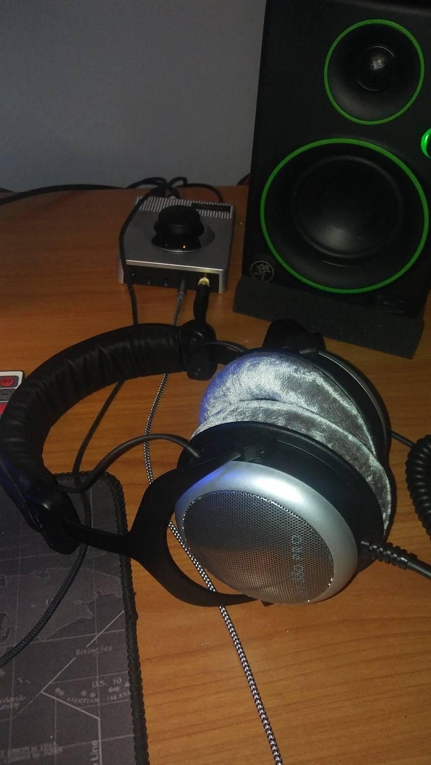 beyerdynamic DT 880 PRO 250 Ohm, Semi-Open-Back Over Ear Wired Studio Headphones for Mixing, Mastering, Monitor, 3M Coiled Cable with 1/8