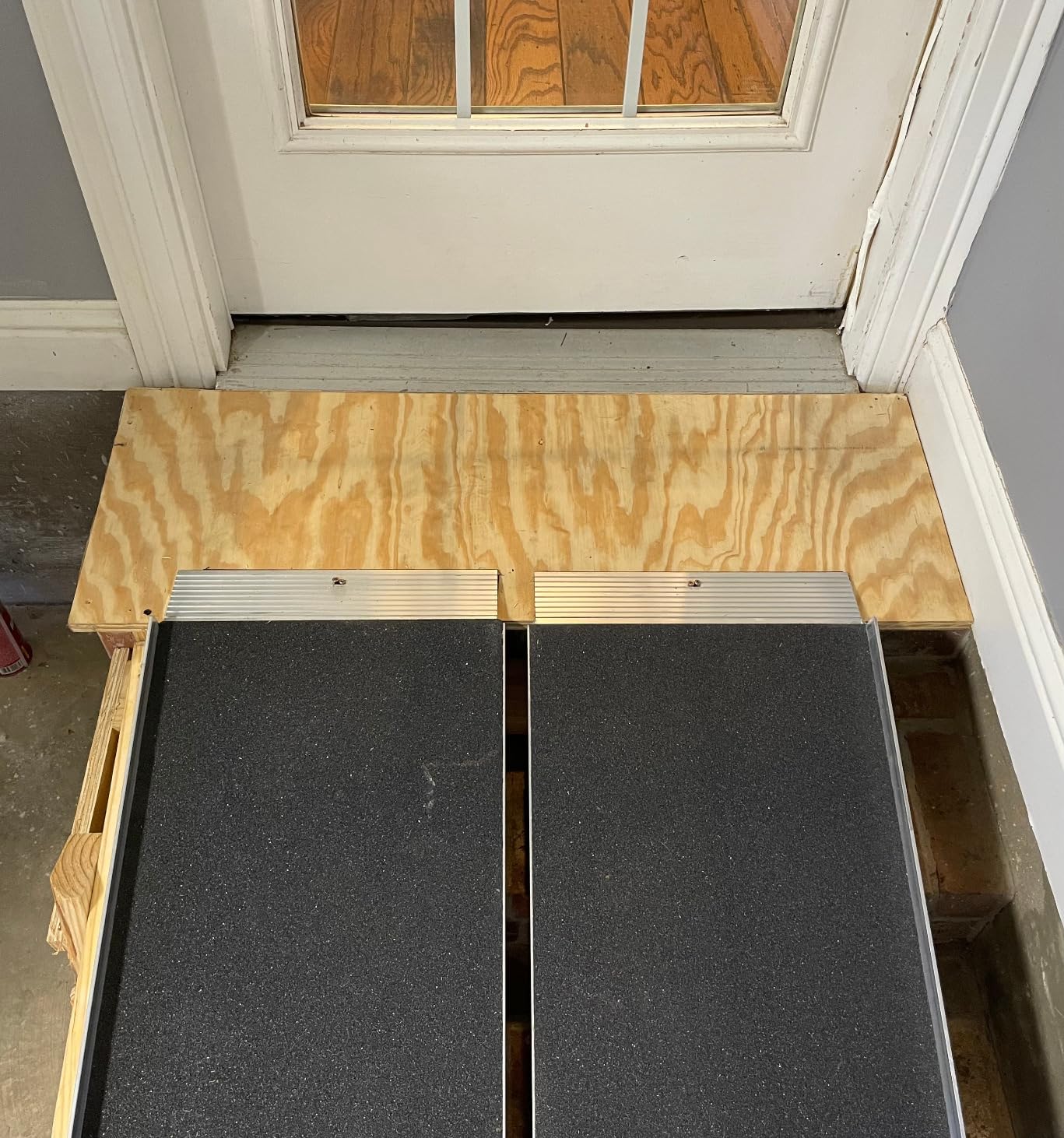 EZ-ACCESS Suitcase Trifold Wheelchair Ramp, Non Slip, 800 lb, Home, 6 ft | Portable Folding, Non Slip Applied Surface, Self-Adjusting Bottom Transition Plates, 800 Lb Capacity, Home Steps and Doorways customer photo 2