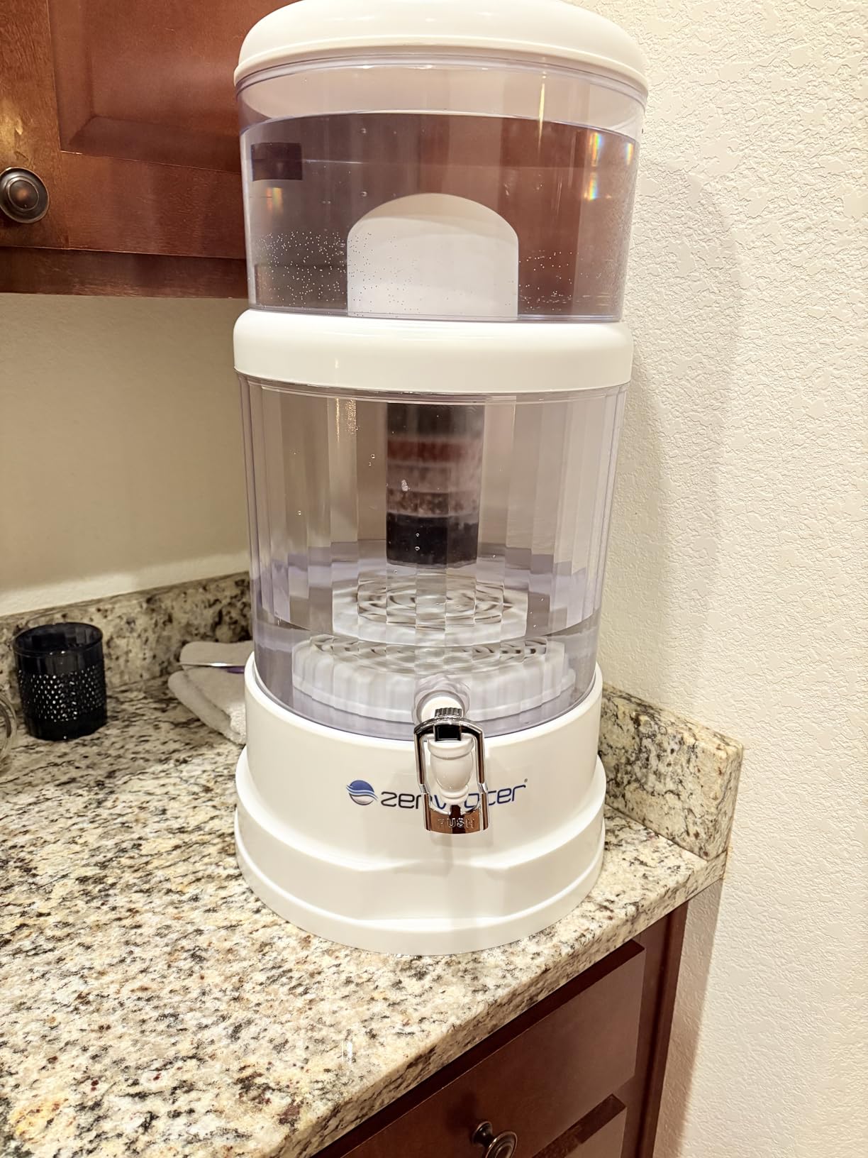 ZENWATER 4-Gallon Countertop Gravity Water Filter System - Portable Alkaline Filtration System - Enjoy Clean and Mineral-Rich Hydration At Home, Office, or Travel customer photo 1