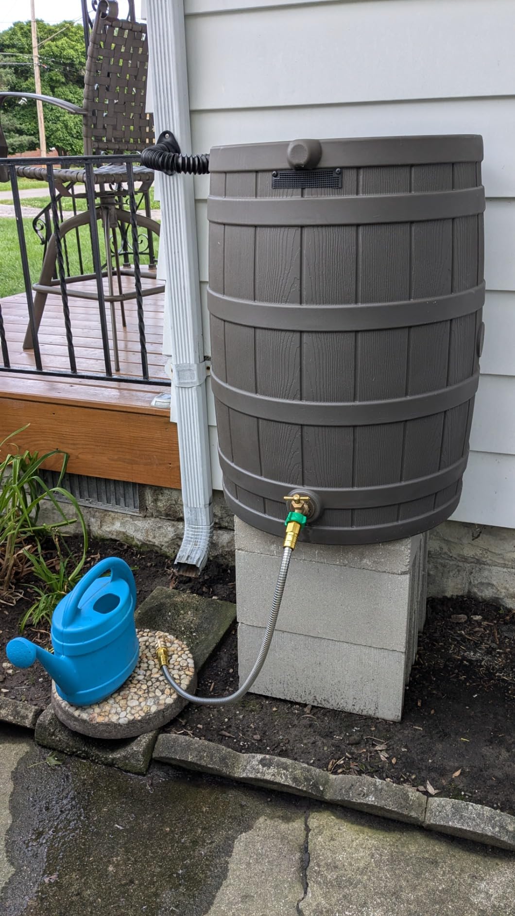Good Ideas Rain Wizard Water Collection Barrel, 50 Gallon, Oak, Faux Wood Design with Metal Spigot and Flat Back customer photo 1