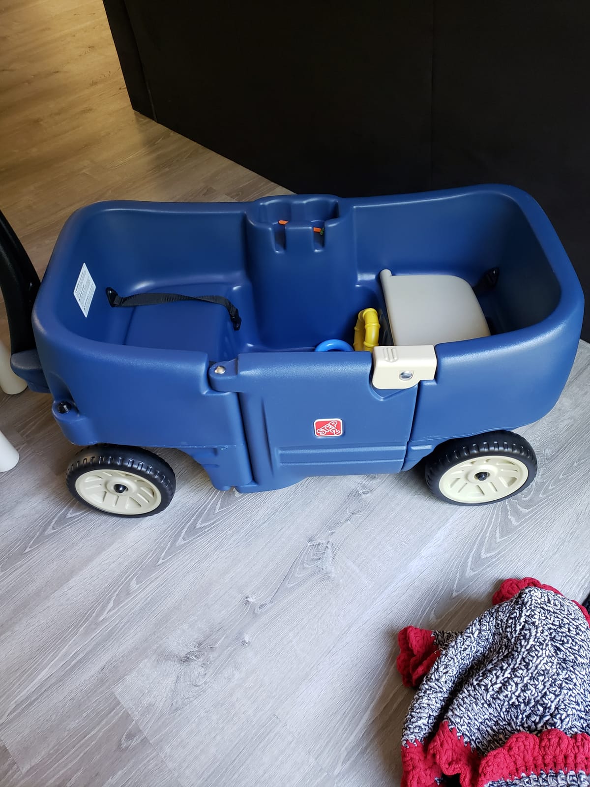 Step2 Wagon for Two Plus, Kids Ride On Toy, Stroller Substitute, Includes Seat Belts, Made of Durable Plastic, Max Weight 75 lbs., For Toddlers 1.5-5 Years Old, Denim Blue customer photo 2