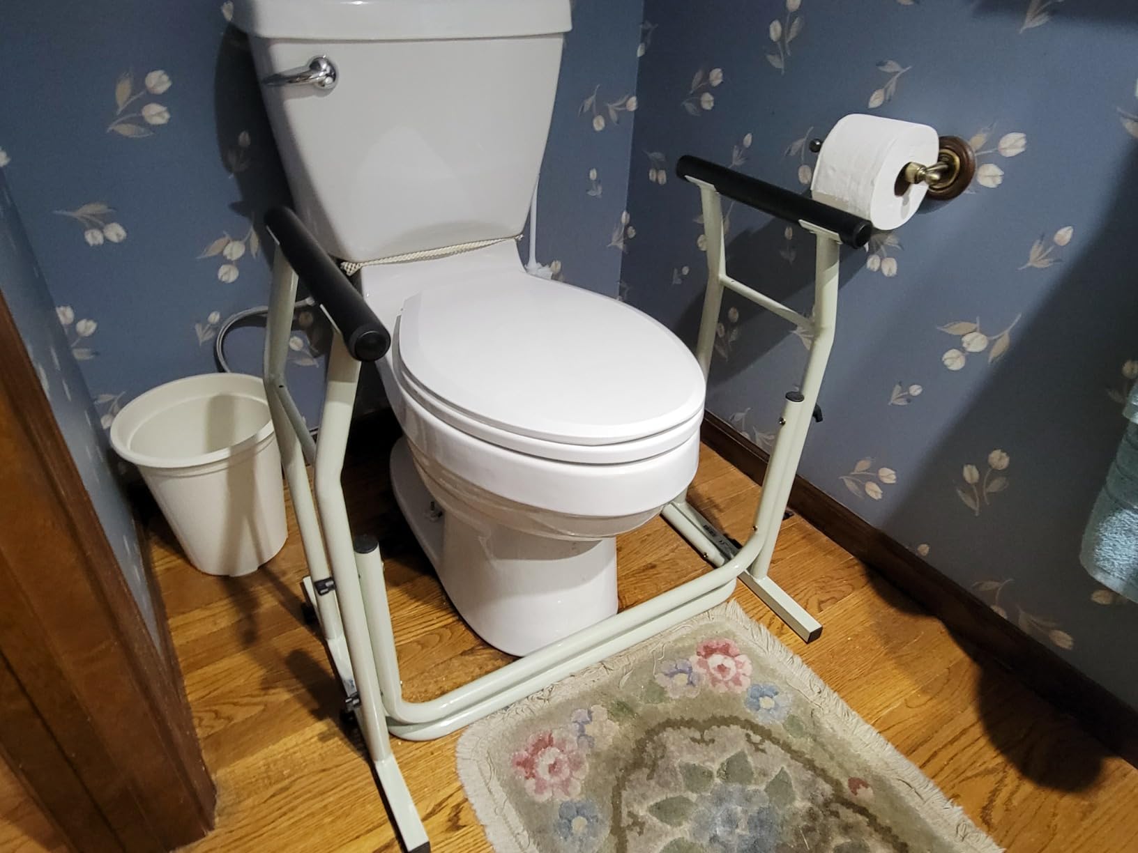Drive Medical Freestanding Toilet Safety Frame Grab Bar Rail, White | Freestanding Design Supports Users Up to 300 Pounds with Sturdy Grab Bar for Added Toilet Stability customer photo 1