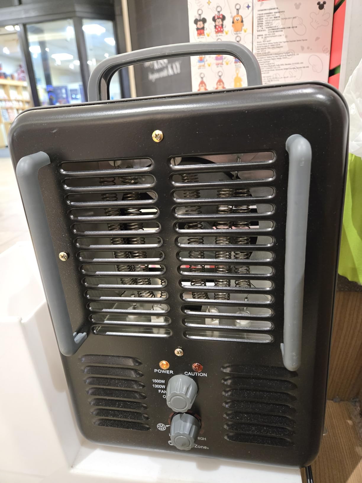 Comfort Zone Electric Portable Milkhouse Style Utility Space Heater with Adjustable Thermostat, Overheat Protection, and Safety Tip-Over Switch, Ideal for Garage or Greenhouse, 1,500W, CZ798 customer photo 1