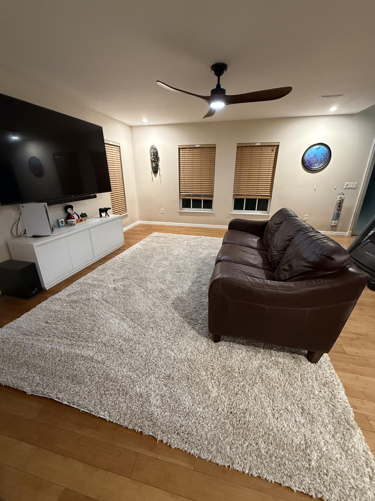 SAFAVIEH California Shag Collection Area Rug - 5'3' x 7'6', Beige, Non-Shedding & Easy to Clean, Ultra Plush Thick Pile, Ideal for Living Room, Bedroom, Dining Space (SG151-1313) customer photo 1