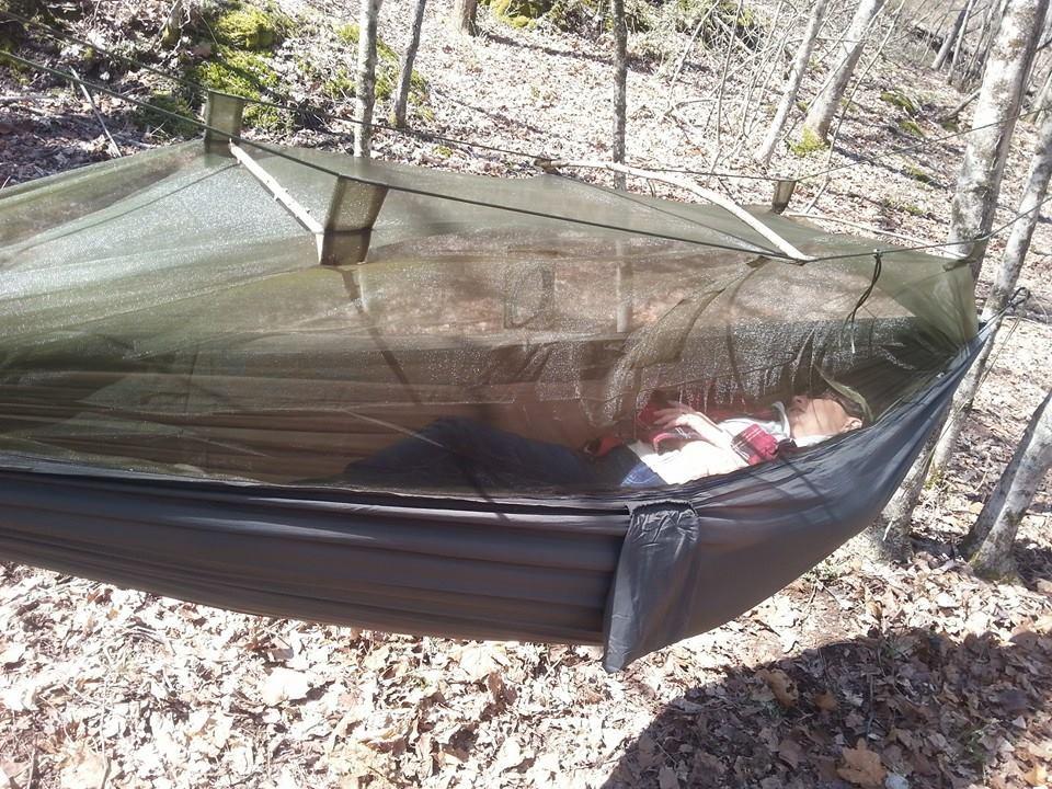 Snugpak Jungle Hammock with Mosquito Net, Lightweight Parachute Nylon, Includes 2 Steel Carabiners, Supports 400 Pounds customer photo 1