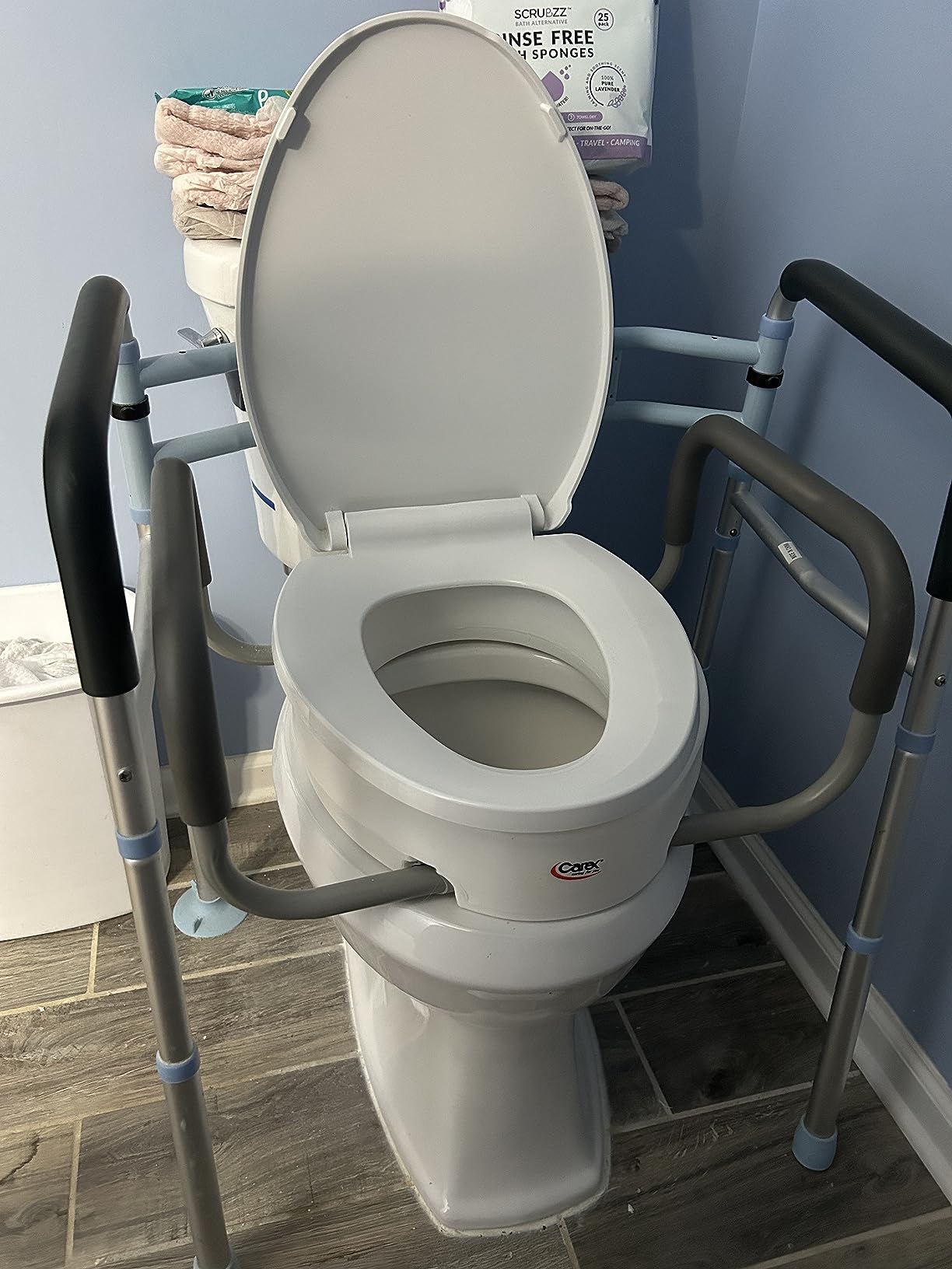 Carex 3.5 Inch Raised Toilet Seat with Arms, Elongated Toilet Seat Riser, Up to 250 lbs Capacity, Elevating & Raising Seat for Elderly & Handicap, Universal, Slip-Resistant with Padded Handles, White customer photo 2