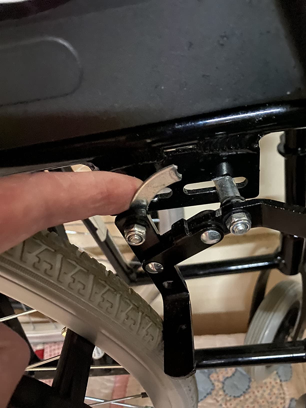 Karman 24 pounds LT-980 Ultra Lightweight Wheelchair, Black | 24 pounds customer photo 1