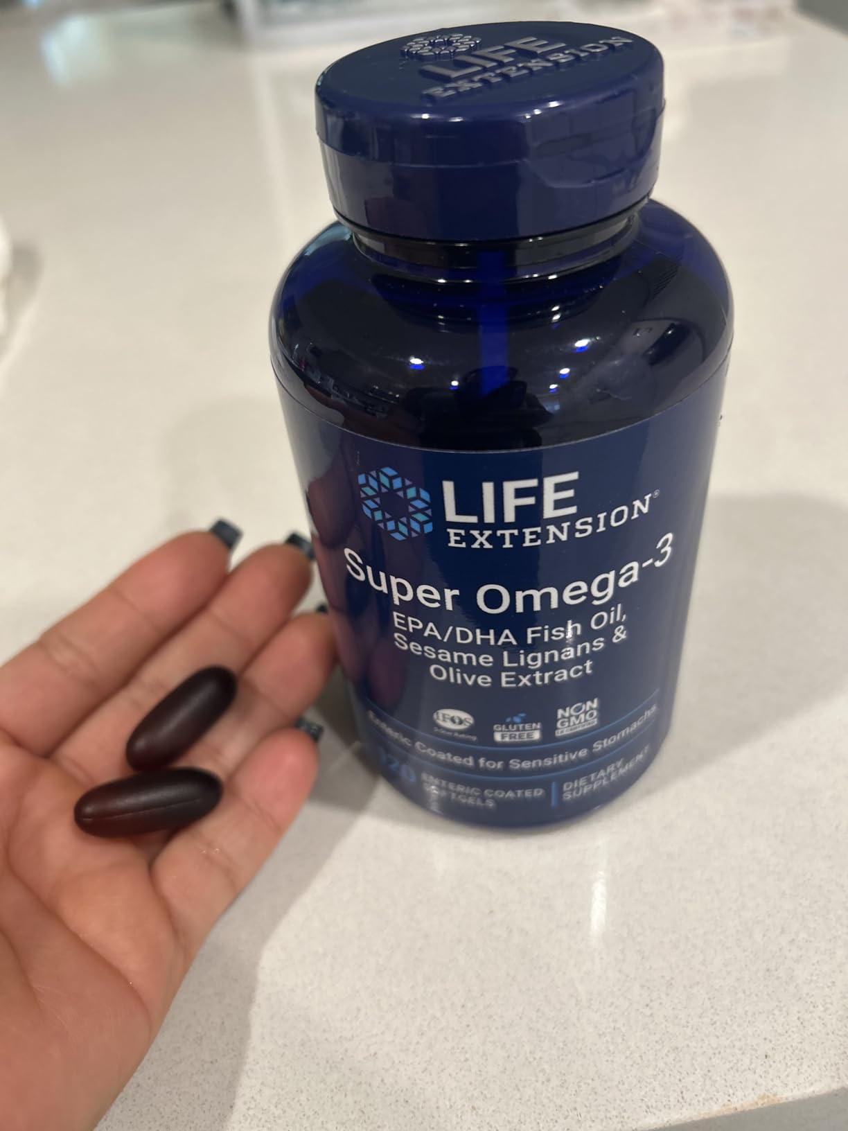 Life Extension Super Omega-3 EPA/DHA Fish Oil, Sesame Lignans & Olive Extract - Heart Health, Brain Health, Inflammation Health Support, Gluten-Free, Easy to Swallow, Non-GMO, 240 Softgels customer photo 2