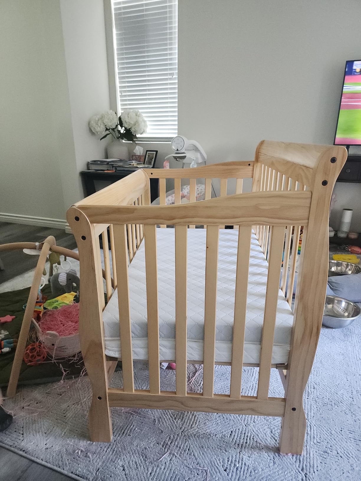 Dream On Me 4-in-1 Mini Baby Crib for Small Spaces, Aden, White customer photo 1