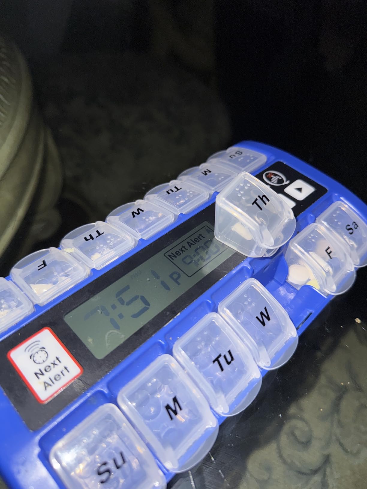 Med-Q Electronic Pill Dispenser with Alarm for Dementia and Elderly | Beeps louder until pills are taken, flashing light shows which box to open, repeats every 30 minutes if missed customer photo 1