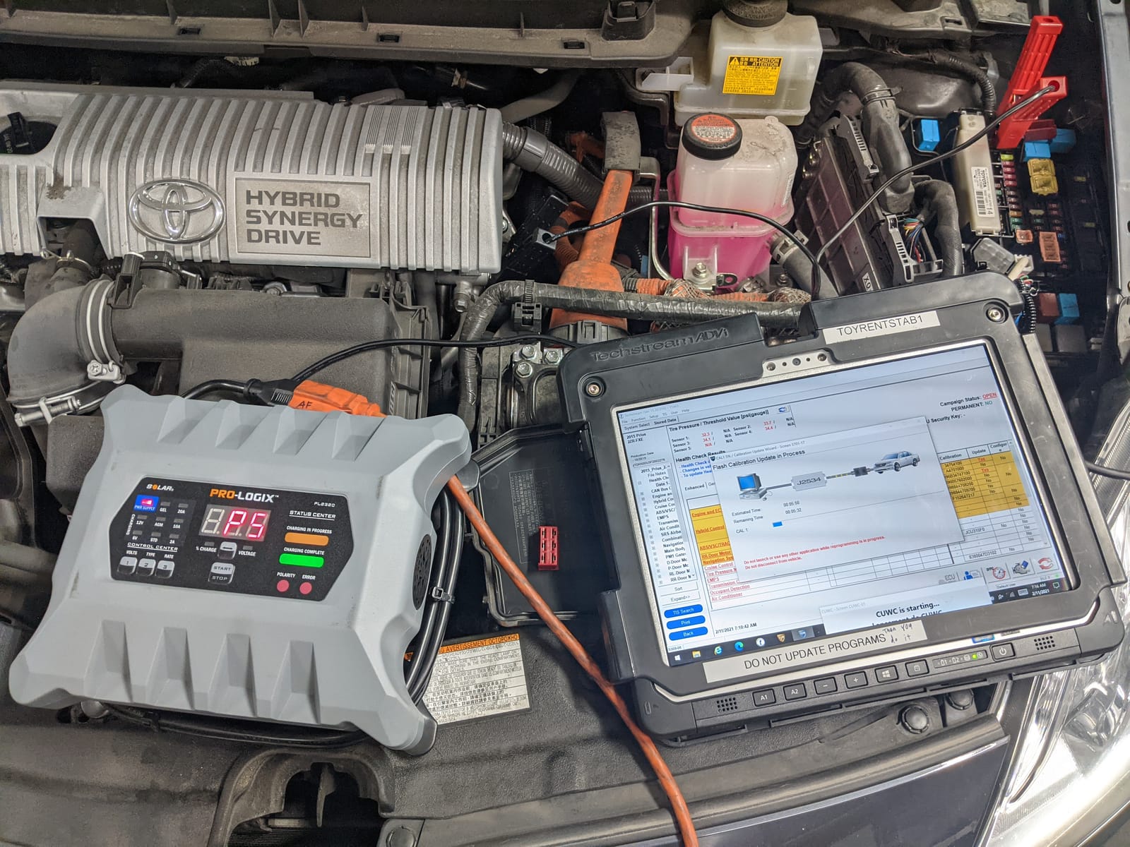 Clore Automotive PL2320 20-Amp Fully-Automatic Smart Charger, 6V and 12V Battery Charger, Battery Maintainer, and Stable Power Supply with Temperature Compensation customer photo 1