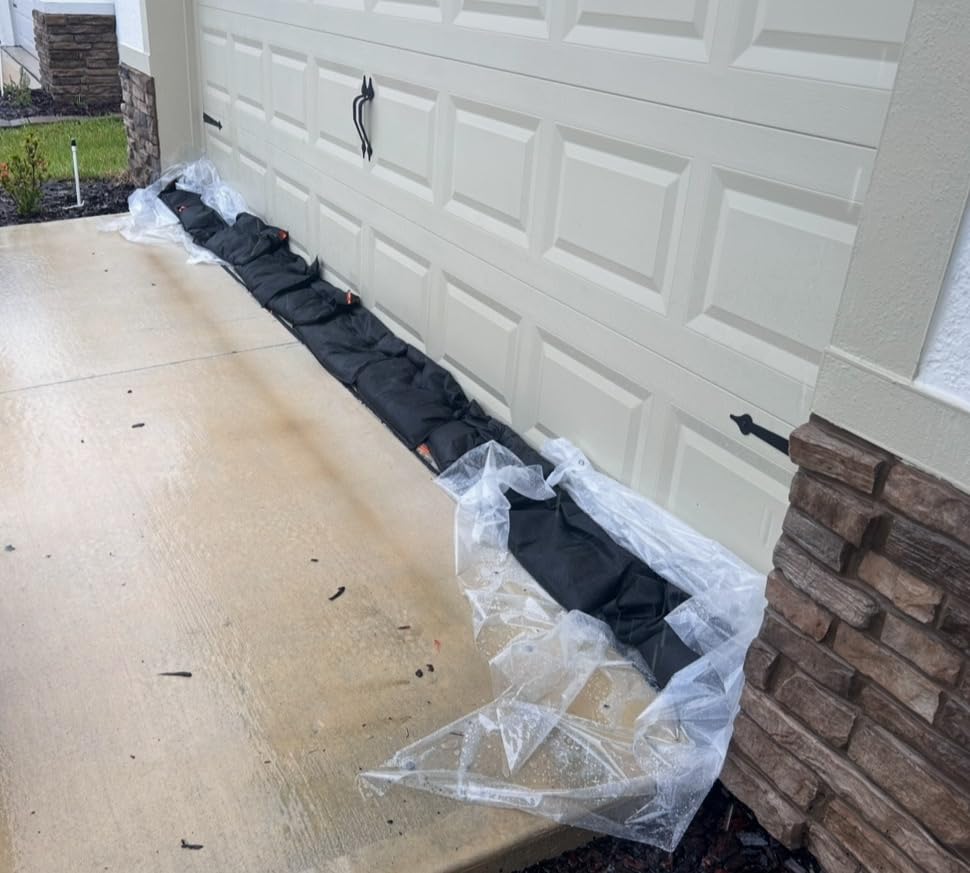 Quick Dam Water Activated Flood Bags, 6-Pack | Sandless sandbags are water-activated and self-inflating, inner absorbent turns to gel to create a barrier customer photo 1