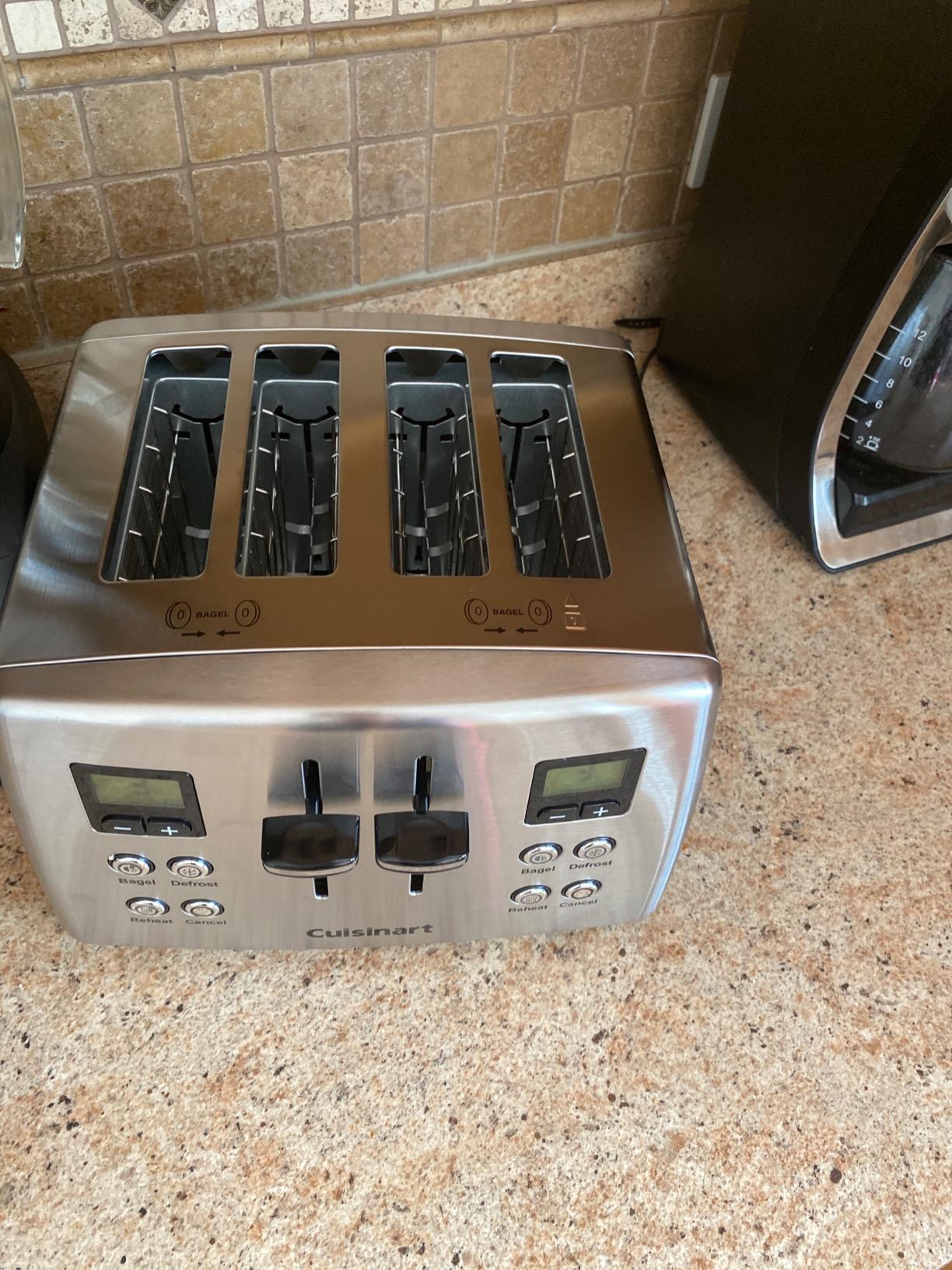 Cuisinart 4 Slice Countdown Motorized Toaster, Compact Design with Extra-Wide Slots for Toasting, Defrost & Reheat Functions, CPT-435P1, Stainless Steel customer photo 2