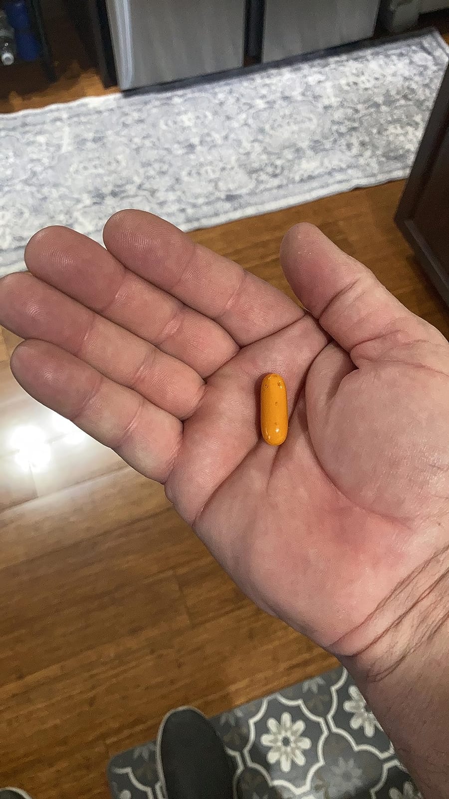 Sports Research Turmeric Curcumin w/Coconut Oil & BioPerine - 120 Softgels | Curcumin C3 Complex 500mg | Standardized 95% Active Curcuminoids | Non-GMO, Gluten-Free customer photo 2