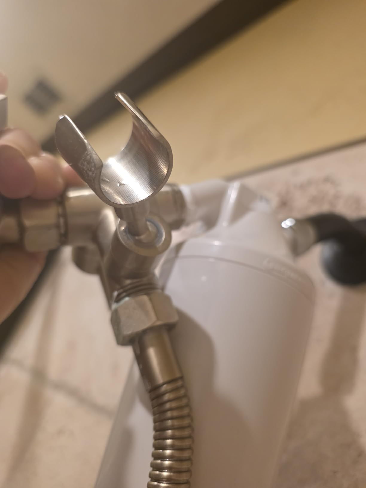 Aquasana Shower Filter (AQ-4100NSH) - Dermatologist Recommended, Reduces 90% Chlorine, KDF Media, Coconut Shell Carbon customer photo 1