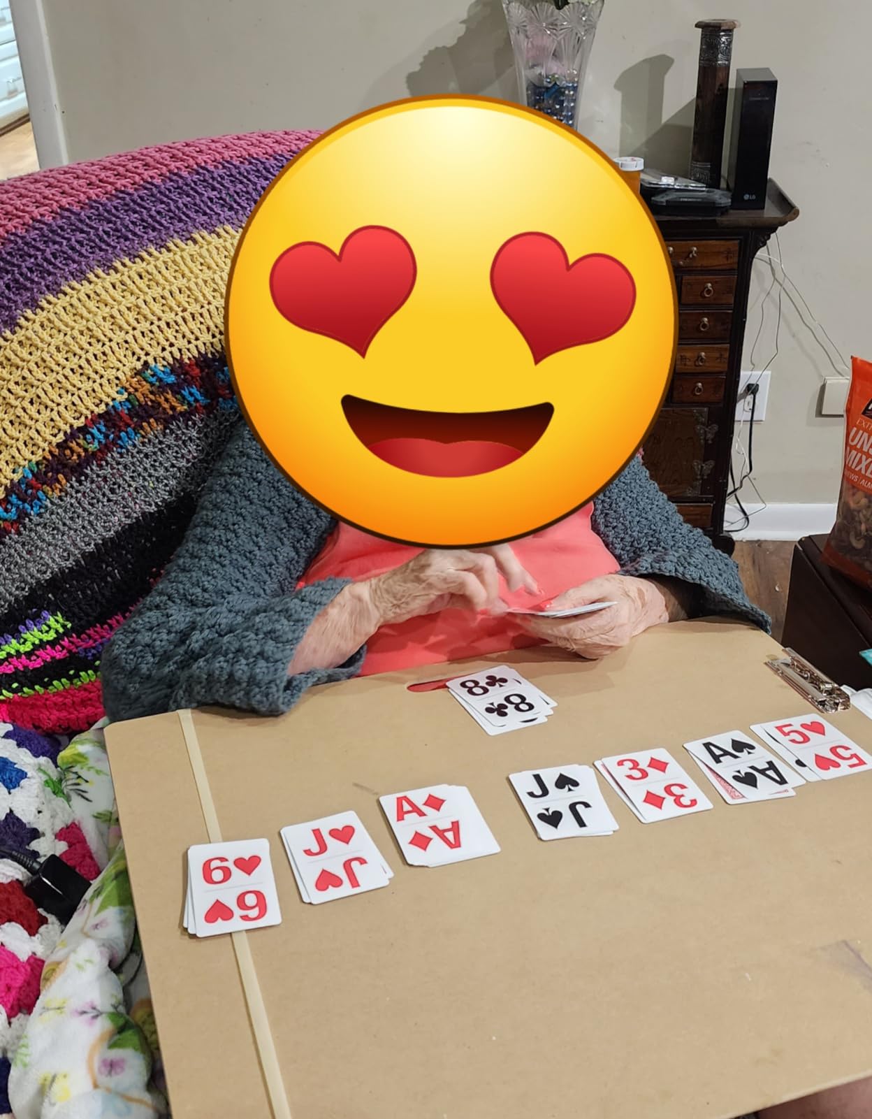 Bicycle Large Print Bridge Size Playing Cards Easy-to-Read for Seniors | Large easy-to-read letters and suits, Air Cushion Finish, Classic Rider Back design, Made in USA, Bridge size customer photo 1