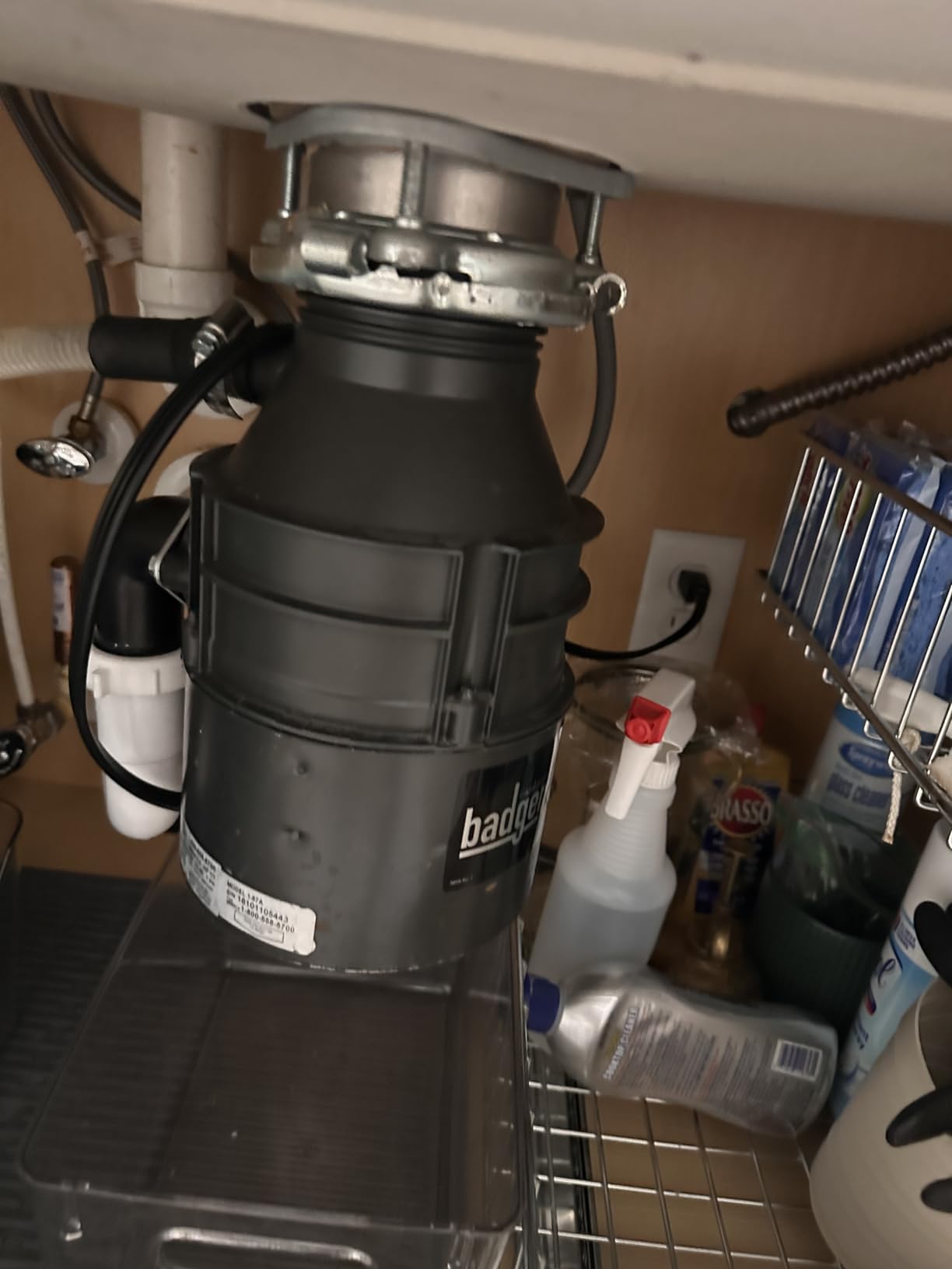 InSinkErator Badger 5XP Garbage Disposal with Power Cord, Badger Series 3/4 HP Continuous Feed Food Waste Disposer customer photo 2