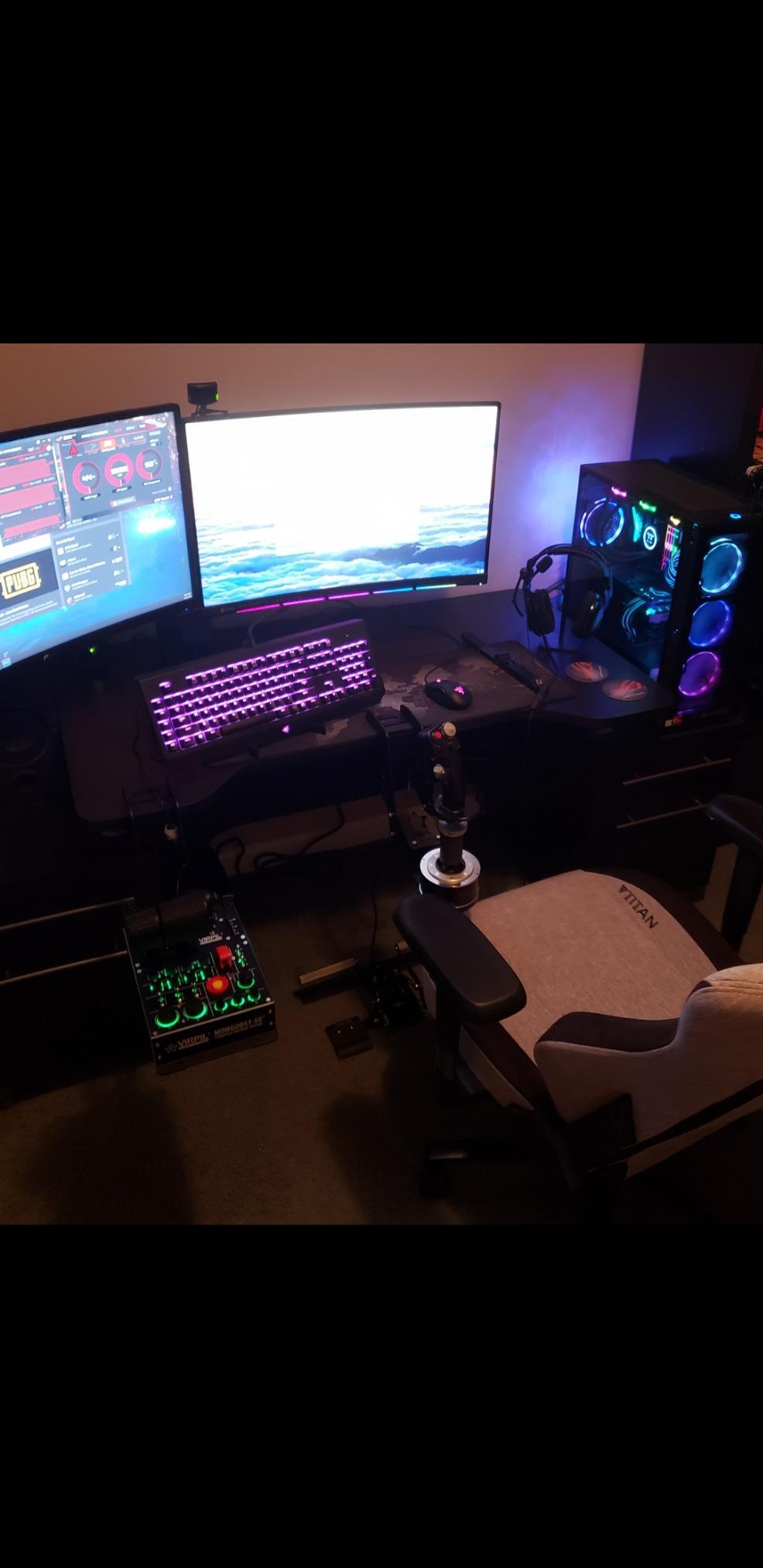 Thrustmaster HOTAS Warthog A-10C replica metal flight stick - PC | Hall-Effect 16-bit, detachable handle, 19 buttons, 3 hat switches, dual trigger, 6+ lb weighted base, T.A.R.G.E.T software customer photo 2
