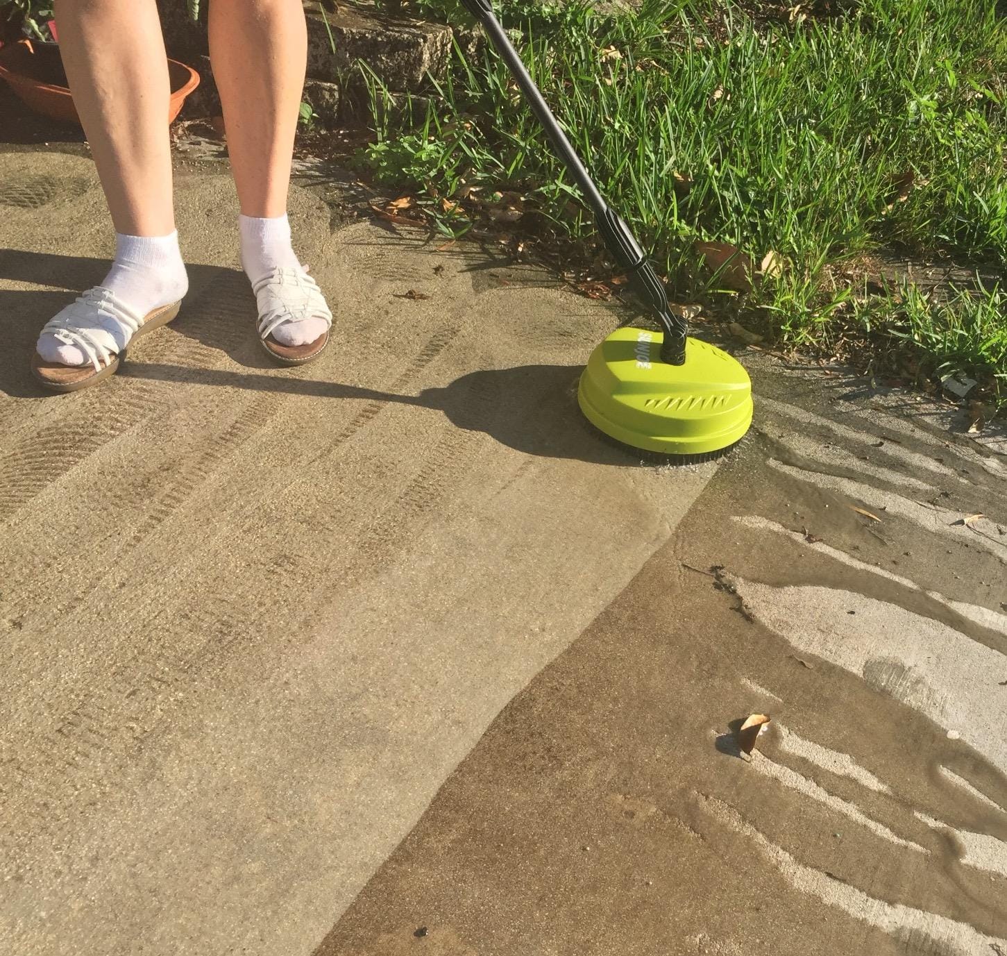 Sun Joe SPX3000 Electric Pressure Washer, 2500 Max PSI, 1.76 GPM with 5 Quick-Connect Spray Tips, Dual Detergent Tanks, for Cars/Fences/Driveways/Patios customer photo 1