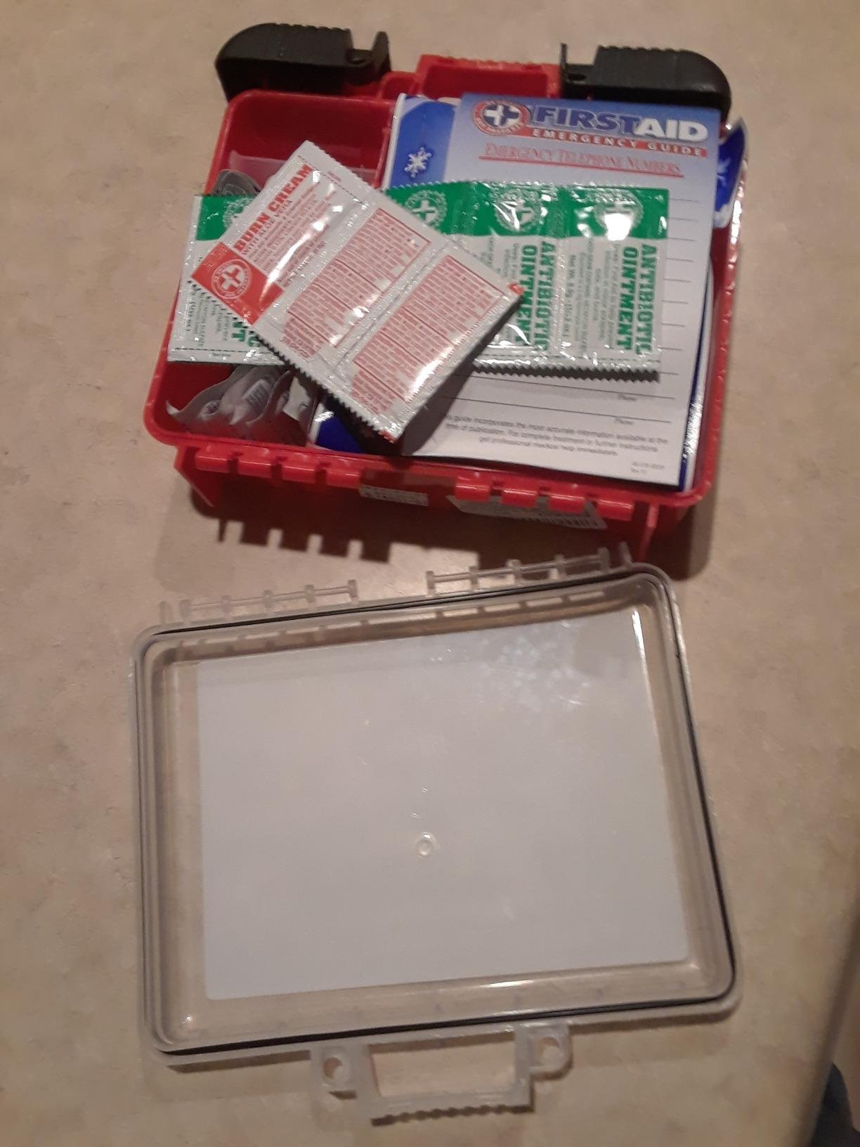 Be Smart Get Prepared OSHA/ANSI First Aid Kit - 10 Person, 100 Pieces customer photo 1