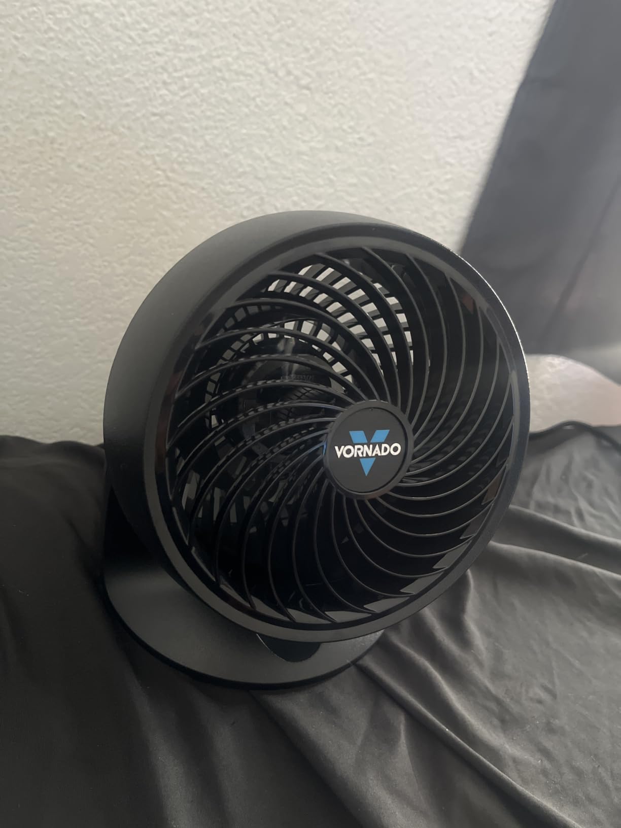 Vornado 133 Personal Air Circulator Fan, Black, 2 Speeds, Adjustable Head | Small Room Air Circulator, Table Fan for Desk, Nightstand customer photo 2