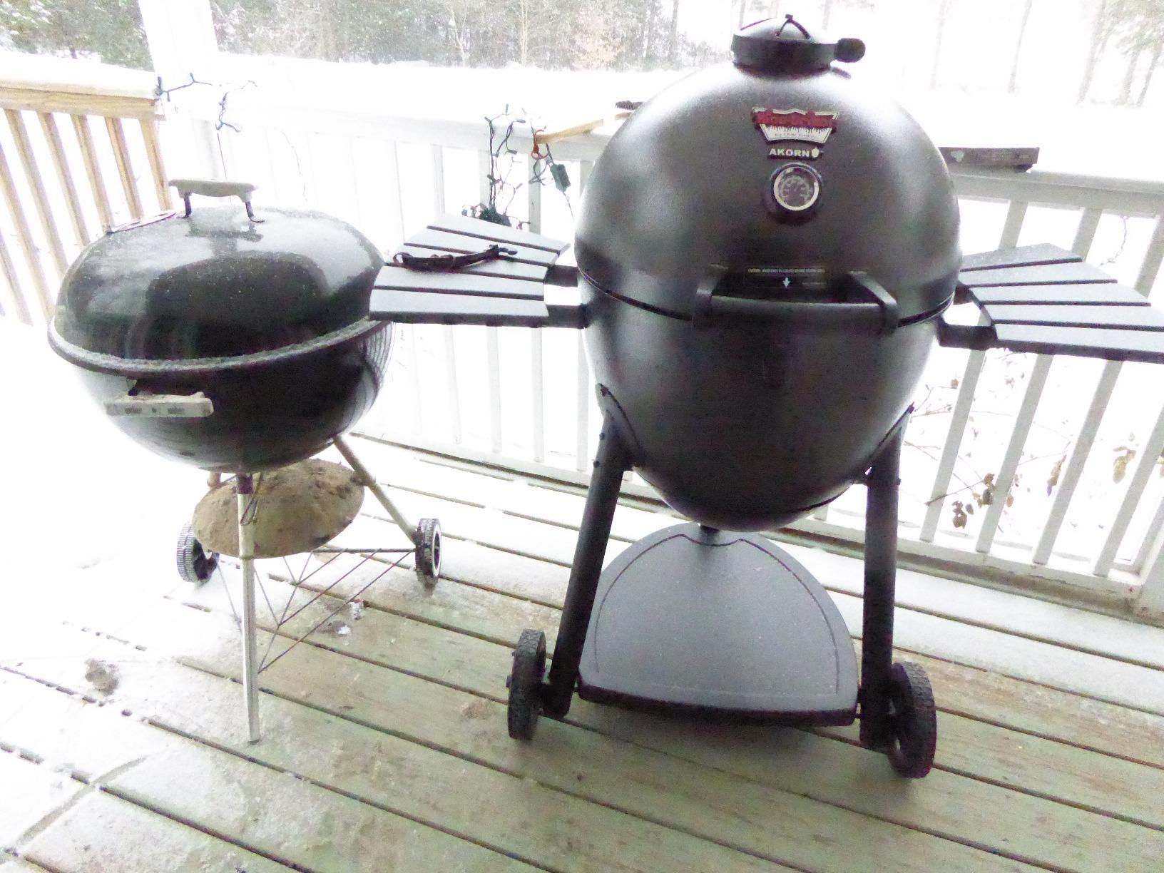 Char-Griller AKORN Kamado Charcoal Grill and Smoker with Cast Iron Grates, Warming Rack and Locking Lid with 445 Cooking Square Inches in Graphite, Model E16620 customer photo 1