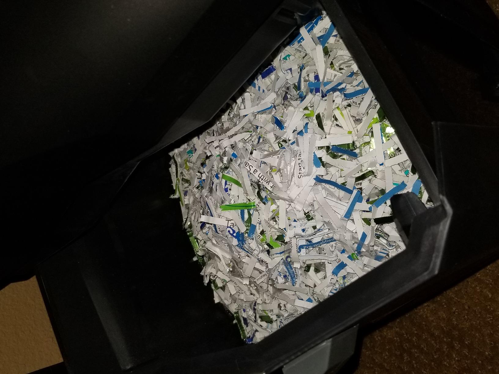 Bonsaii 18-Sheet Cross-Cut 60-Min Run Heavy Duty Paper Shredder | Anti-Jam, P-4 Security Level, 62dB Ultra-quiet, 6-Gal Bin with Casters, Shreds Credit Cards & Staples C149-C customer photo 1