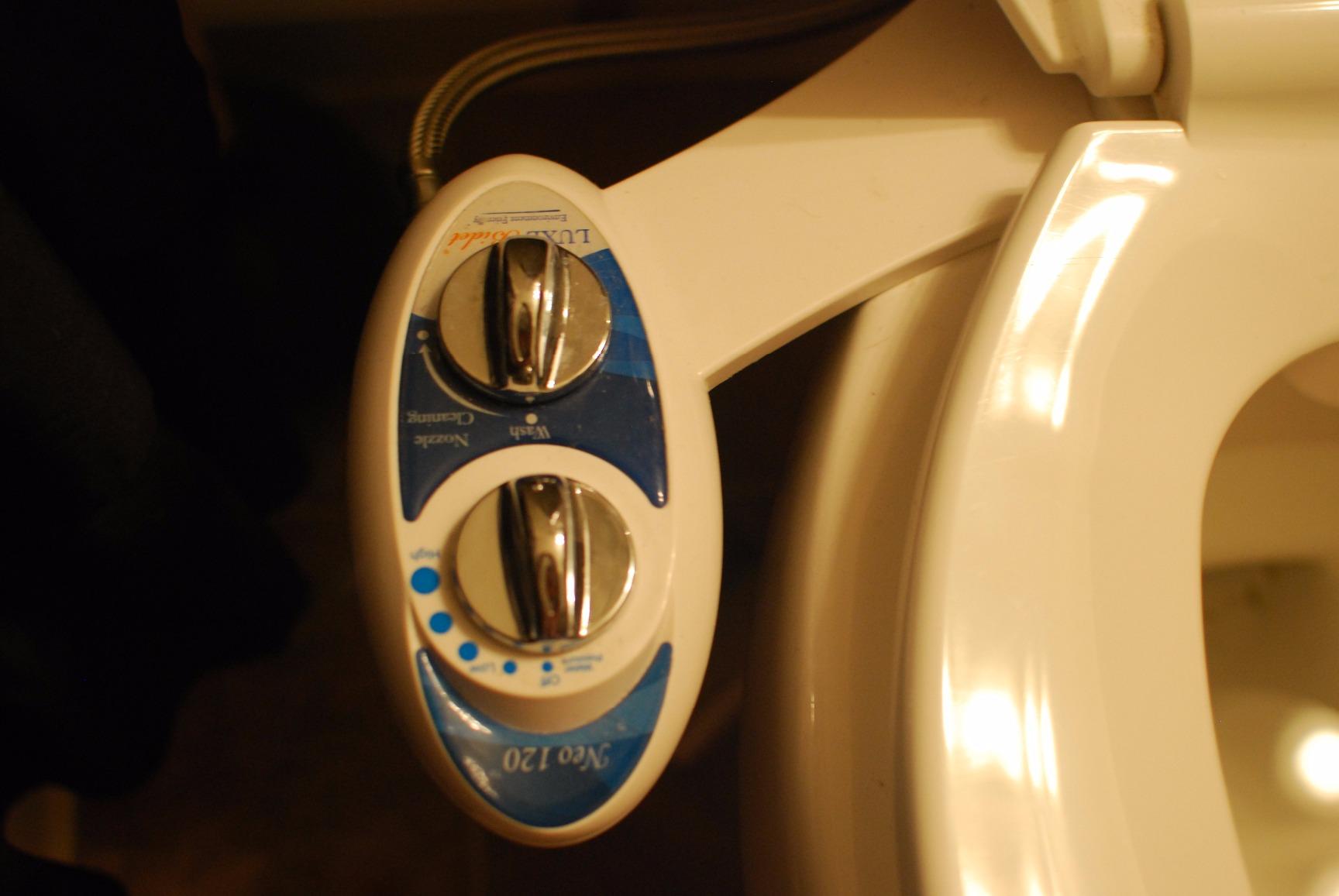 LUXE Bidet NEO 120 - Bidet Attachment for Toilet Seat, White | Non-Electric, Single Nozzle, Self-Cleaning, Adjustable Water Pressure, Rear Wash customer photo 2
