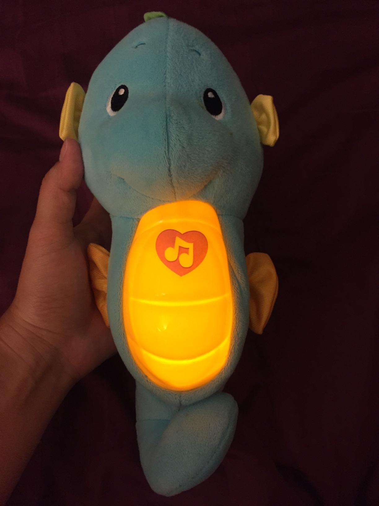 Fisher-Price Soothe & Glow Seahorse, Pink customer photo 1