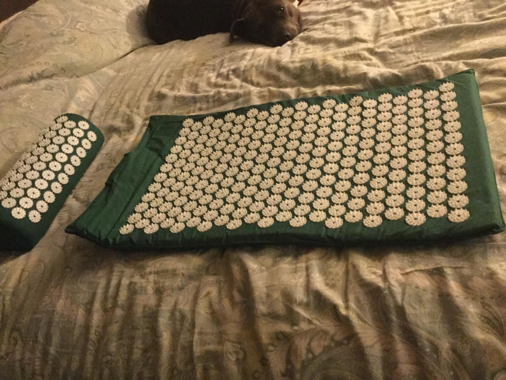 Sivan Acupressure Mat & Pillow Set for Back & Neck (Large, Black/White) | acupuncture-point massage, muscle relaxation, sciatica customer photo 2