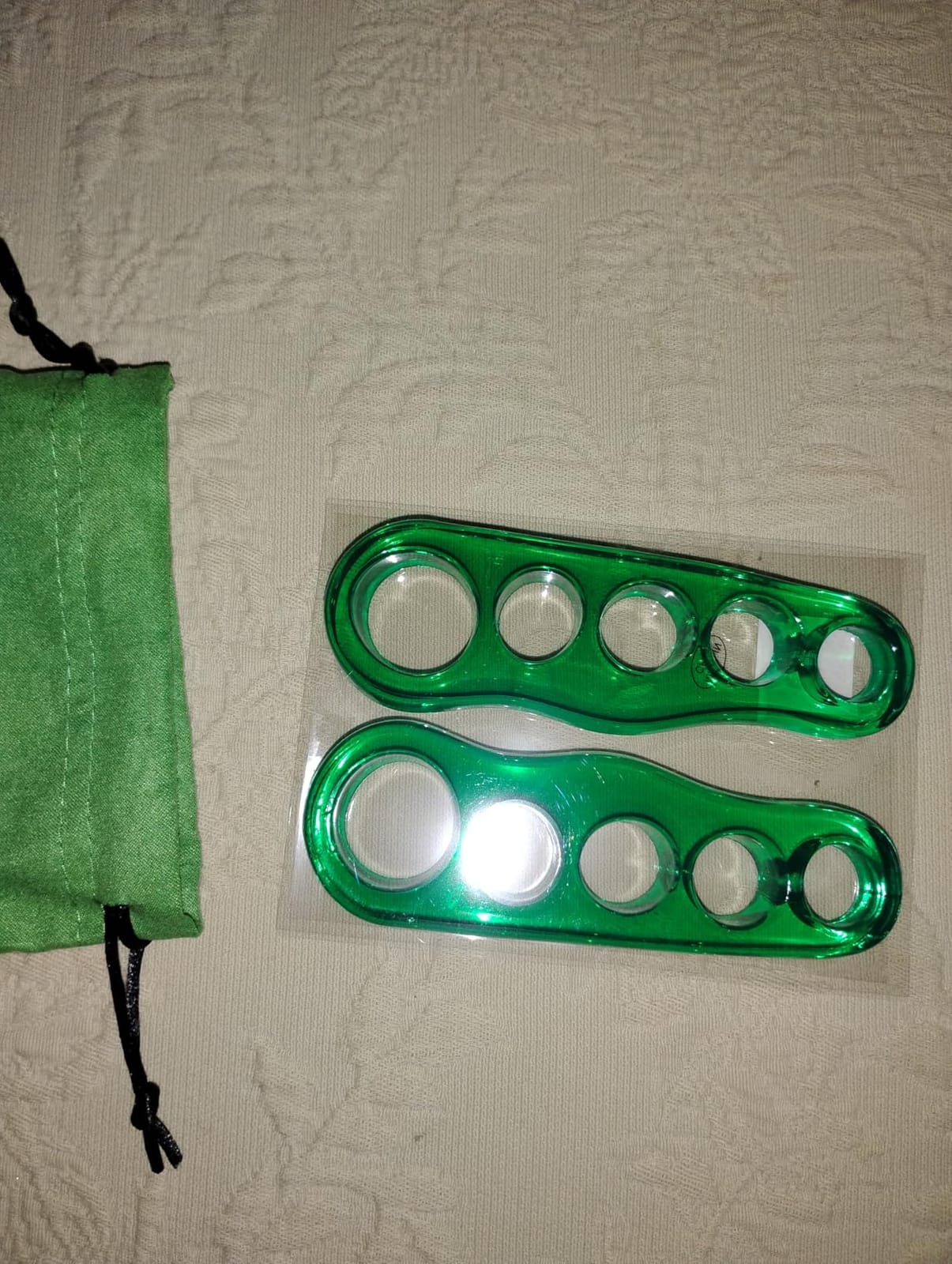 VIVEsole Toe Separators for Men & Women Medium (2 Pairs) - Silicone Gel Spreaders - Therapeutic Spa Stretchers for Plantar Fasciitis, Bunions, Overlapping Hammer Toe Spacers - Metatarsal Yoga Cushion customer photo 1