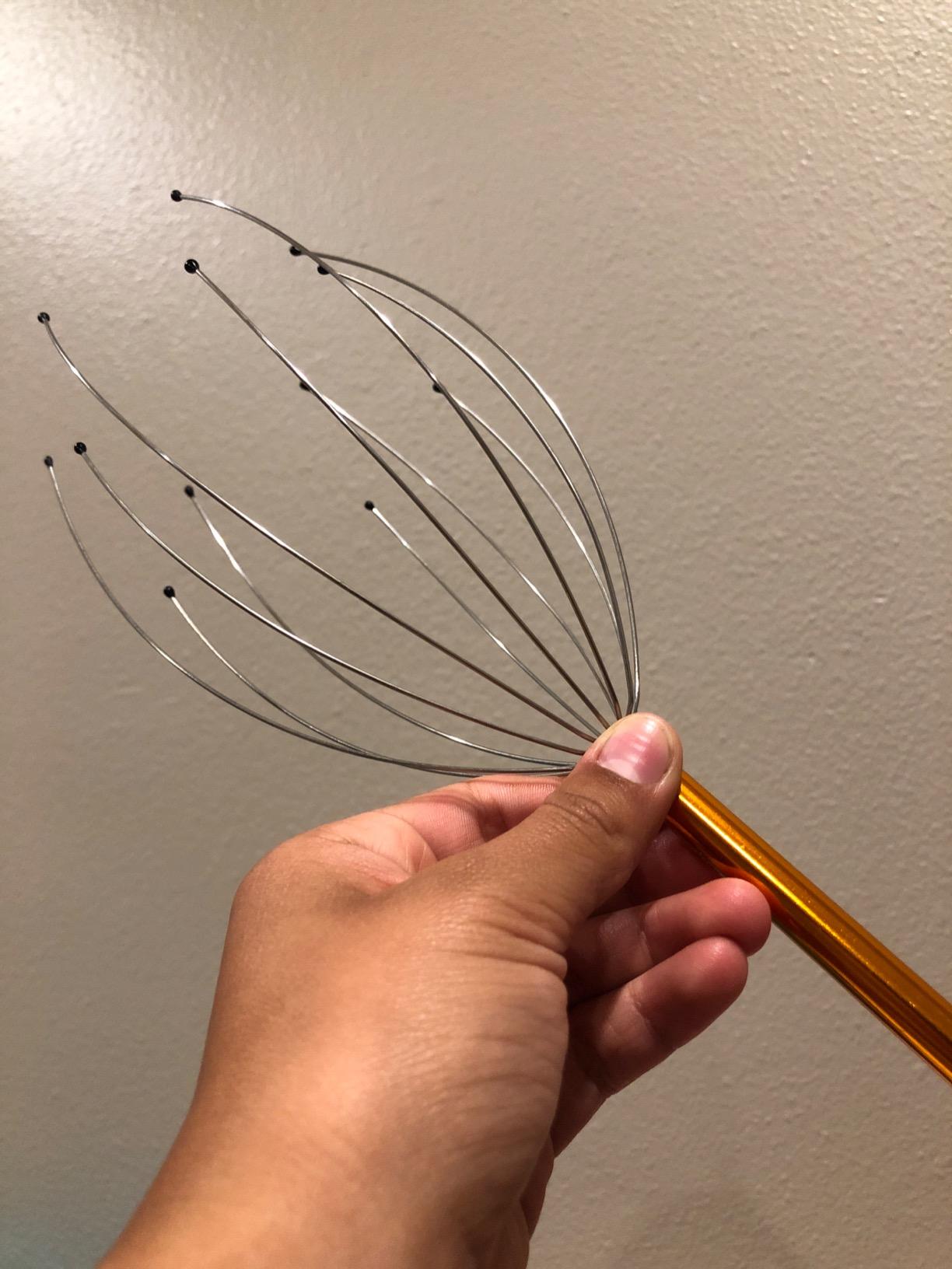 Body Back Scalp Massager, Head Scratcher, Manual Head Massager for Stress Relief, Relaxing Scalp Scratcher, Tingler for Gentle Hair Stimulation (Blue) customer photo 2