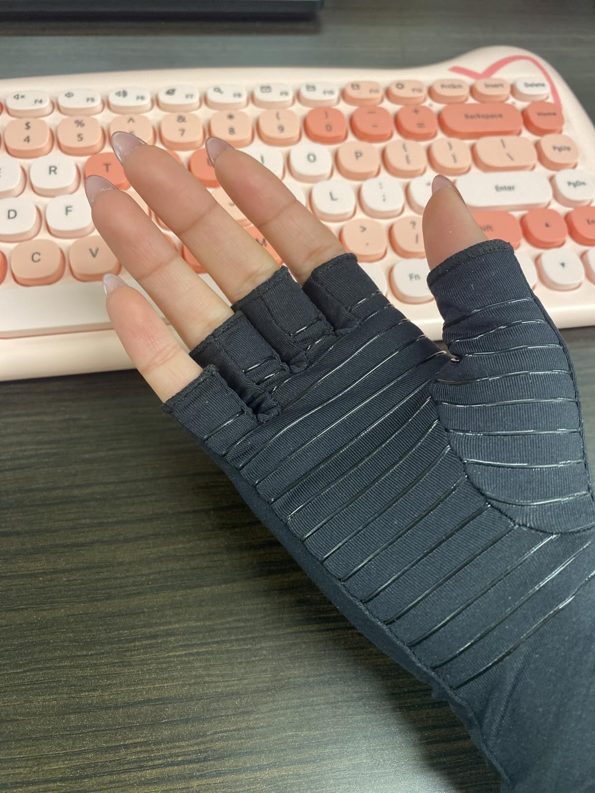 Copper Compression Arthritis Gloves | Fingerless Arthritis Carpal Tunnel Pain Relief Gloves For Men & Women | Hand Support Wrist Brace For Rheumatoid, Tendonitis, Swelling, Crocheting, Typing (M) customer photo 2