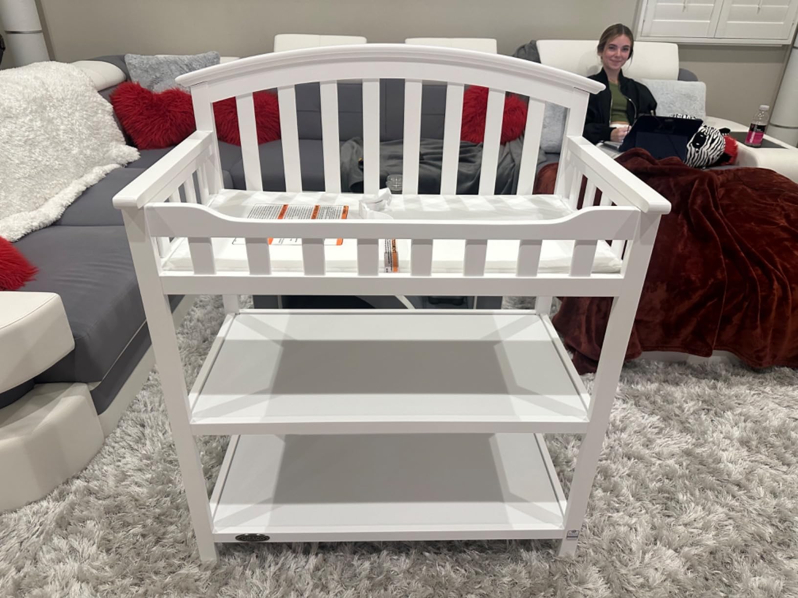 Graco Changing Table with Water-Resistant Changing Pad, White customer photo 2