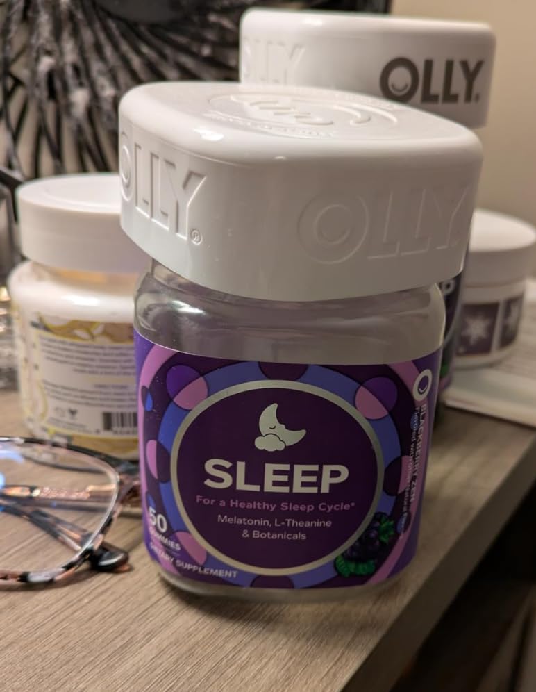 Sleep Gummies with Melatonin, Natural Herb Blend for Adults, Berry Flavor customer photo 1