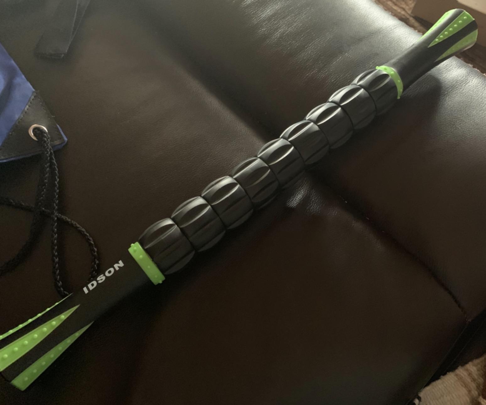 Idson Muscle Roller Stick for Athletes- Body Massage Sticks Tools Massager for Relief Muscle Soreness, Cramping and Tightness, Help Legs and Back Recovery, Black Green customer photo 2