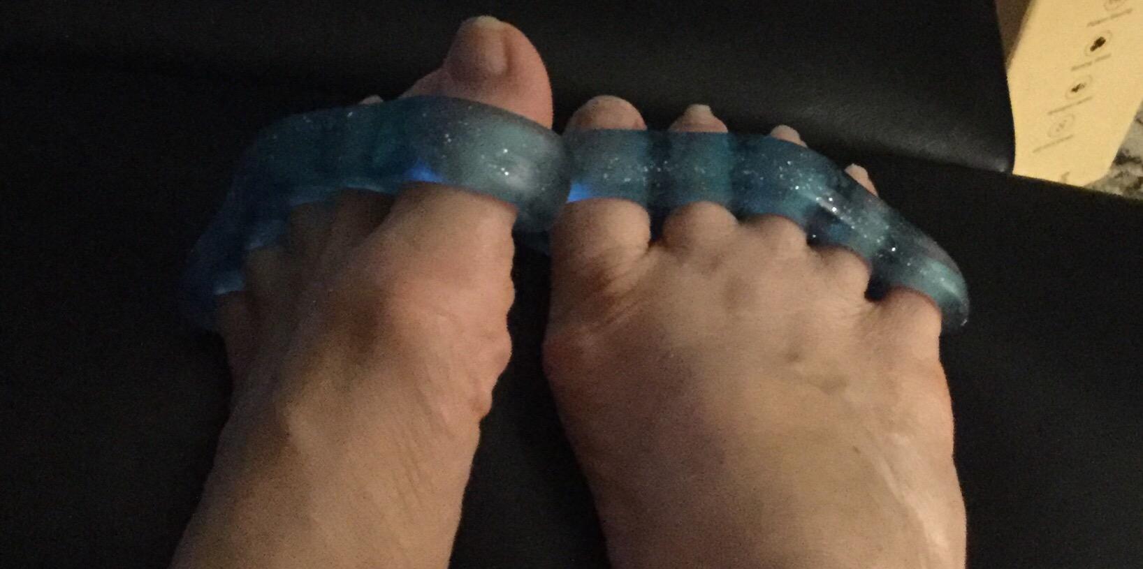 DR. JK- ToePal Gel Toe Separator, 2 Pairs, Toe Spacers, Toe Straightener, Hammer Toe Straightener, Toe Spreader, Toe Stretcher, Toe Corrector for Women and Men, Bunion Corrector customer photo 2