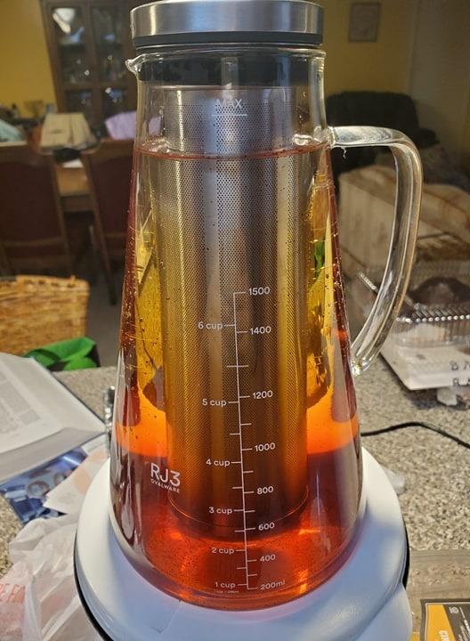 OVALWARE Airtight Cold Brew Iced Coffee Maker Pitcher and Tea Infuser with Spout - 1.0L / 34oz Ovalware RJ3 Brewing Glass Carafe with Removable Stainless Steel Filter customer photo 2