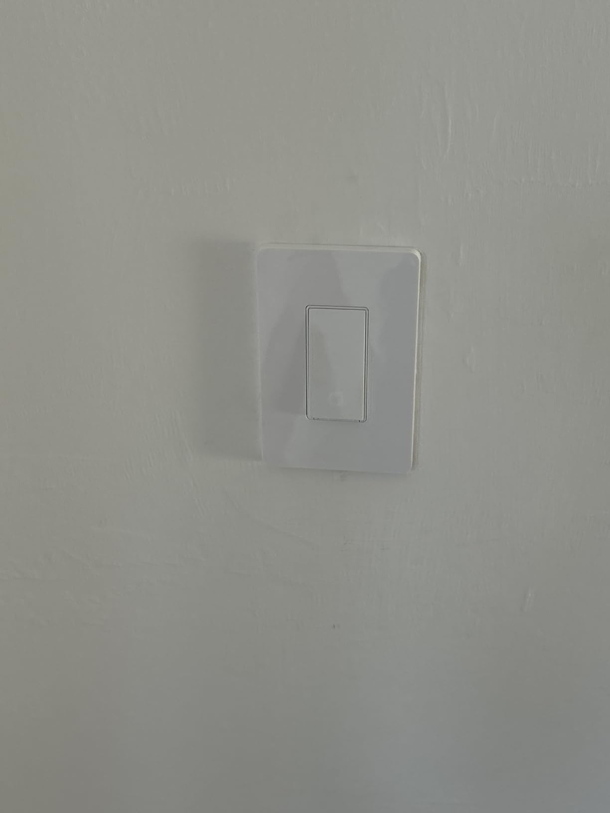 Kasa Smart Light Switch HS200, Single Pole, Needs Neutral Wire, 2.4GHz Wi-Fi Light Switch Works with Google Home, UL Certified, No Hub Required, White customer photo 2
