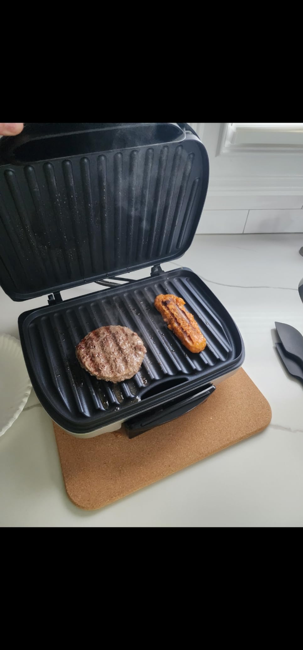 Hamilton Beach Electric Indoor Grill With Floating Hinge For Thicker Food, Large 90 sq. in. PFAS-Free Non-Stick Cooking Surface (25371MN) customer photo 1